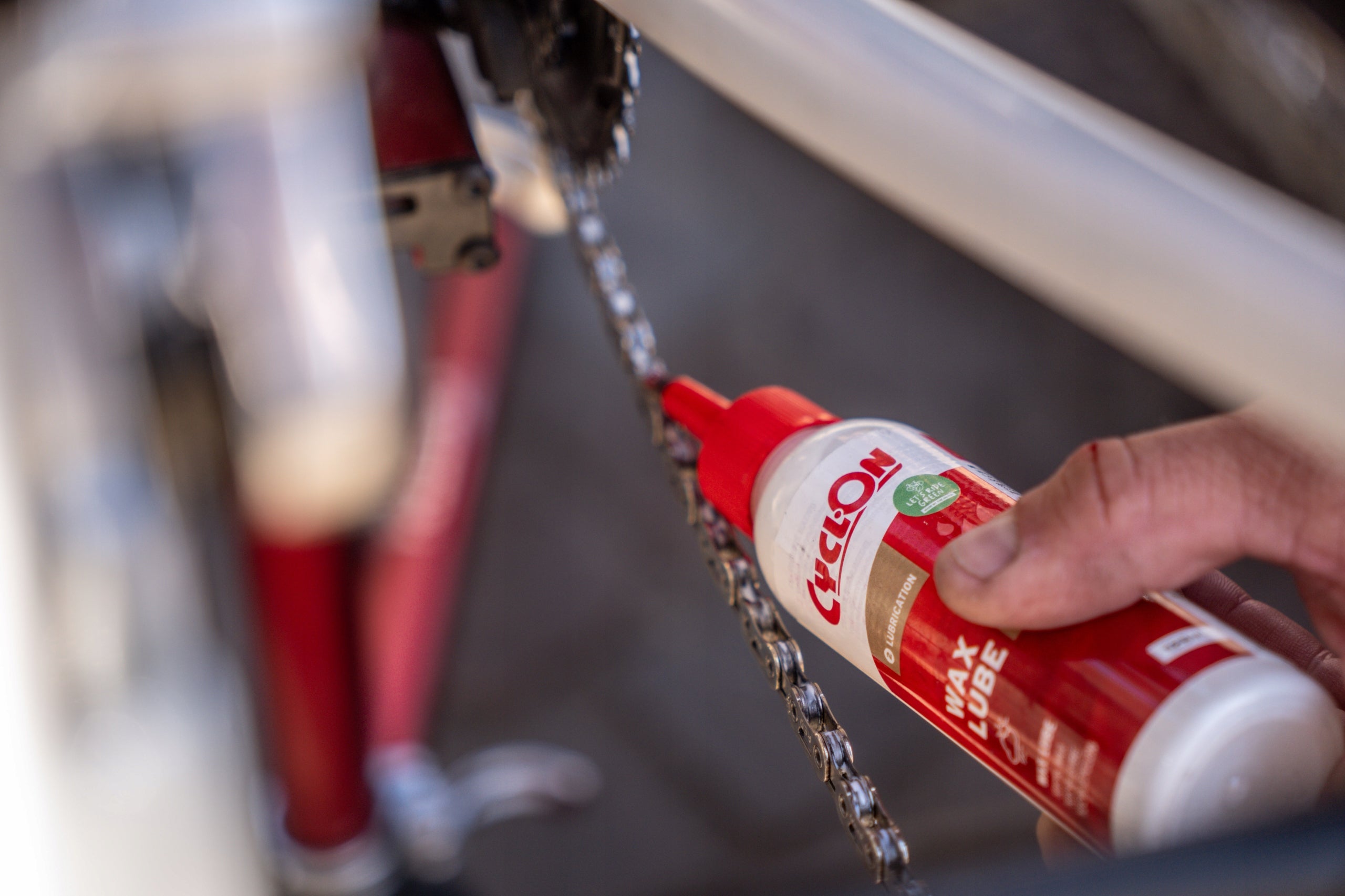 Chain wax bicycle grease clean drive does not dirty quiet operation CyclOn Brand Cyclon