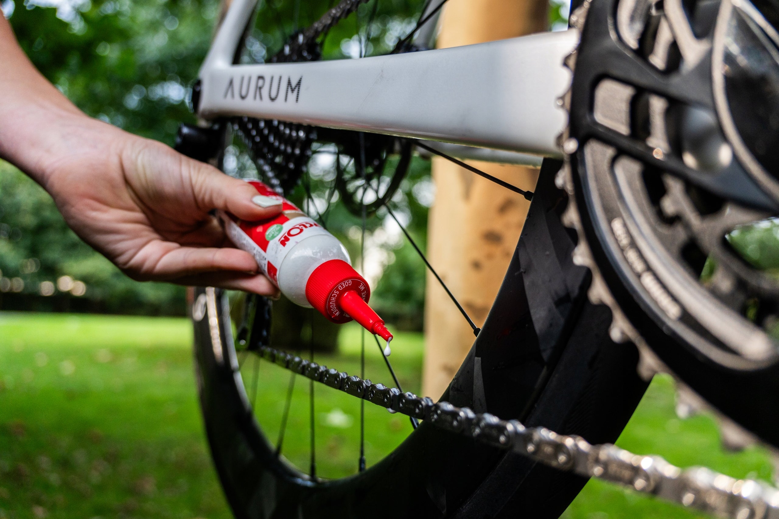 Chain wax bicycle grease clean drive does not dirty quiet operation CyclOn Kind grease