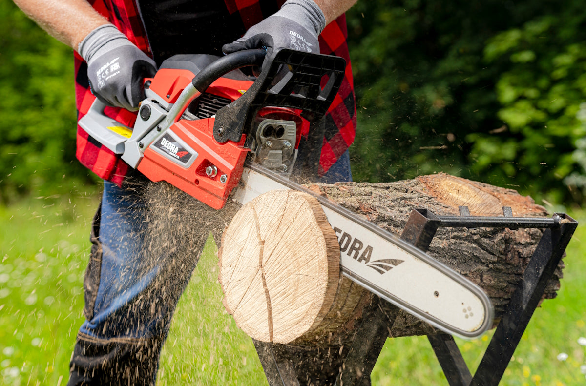 Chainsaw 2 guides 45cm 40cm 2,4kW 58cm³ DEDRA Brand Dedra