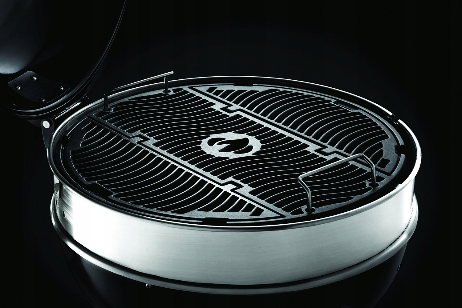 Charcoal grill Napoleon PRO22 Manufacturer code PRO22K-LEG-3