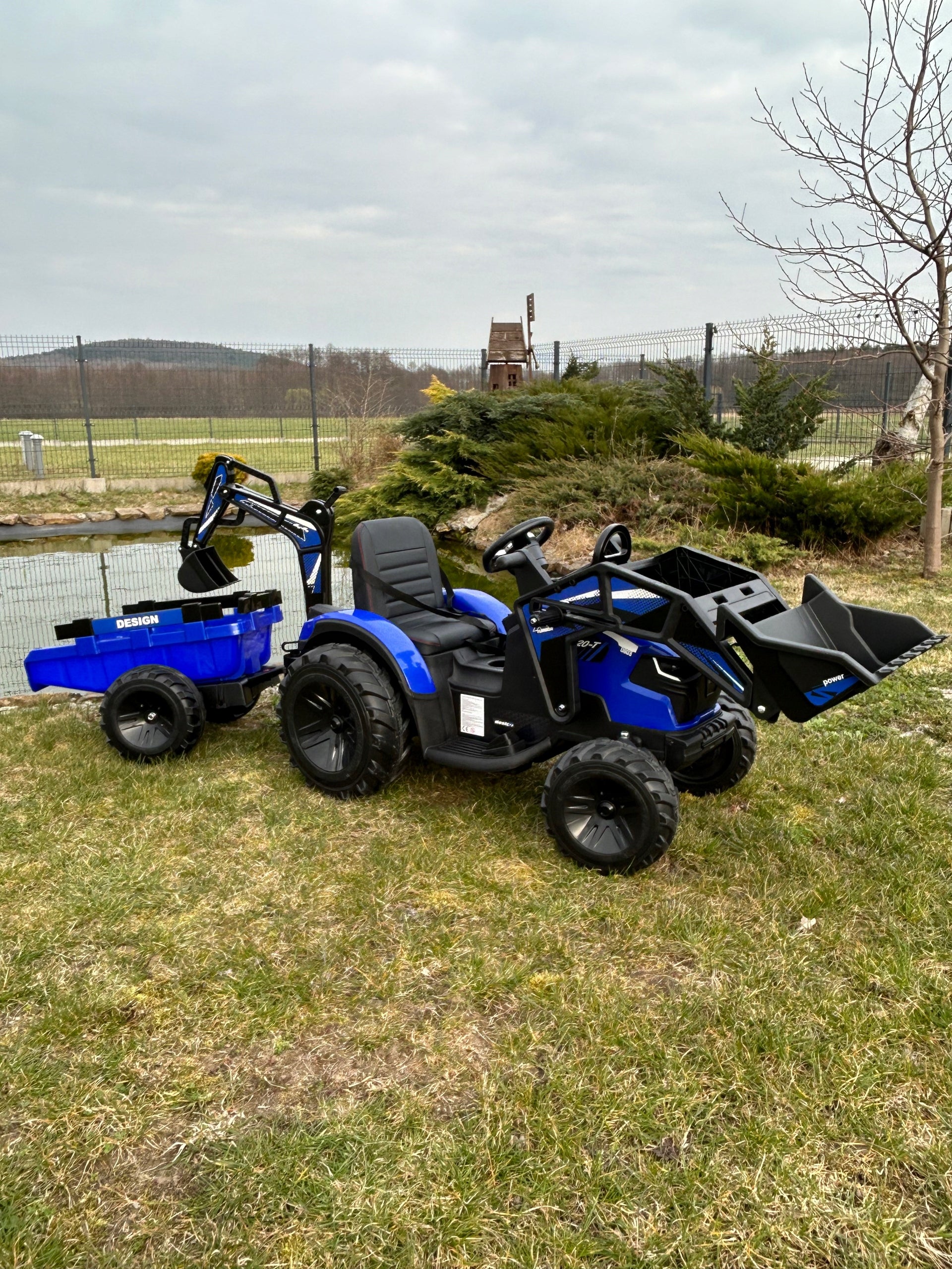 Children's Battery TRACTOR 2X200W 24V7Ah Trailer Bulldozer Excavator Packaging status original