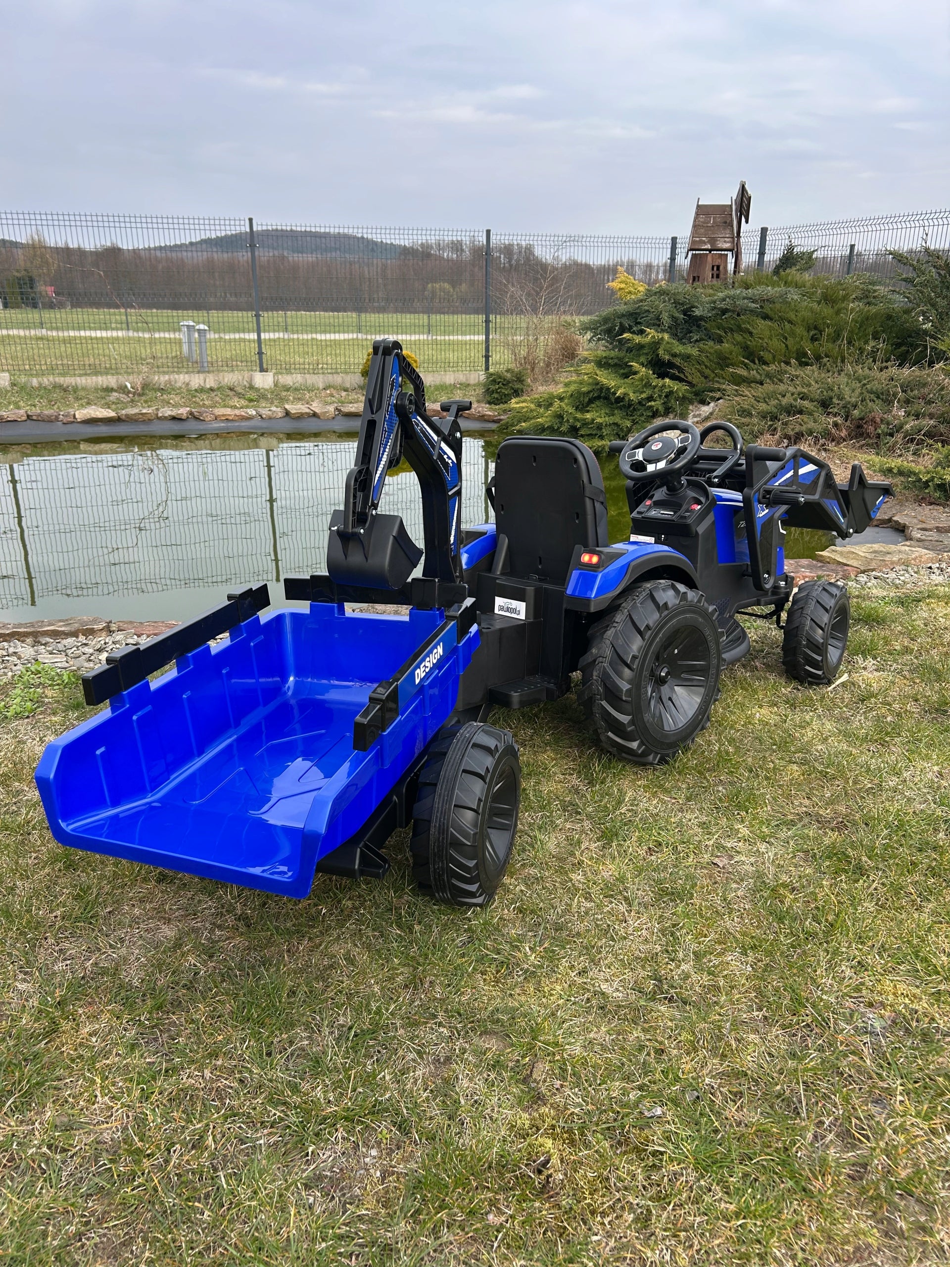 Children's Battery TRACTOR 2X200W 24V7Ah Trailer Bulldozer Excavator Vehicle length 205 cm