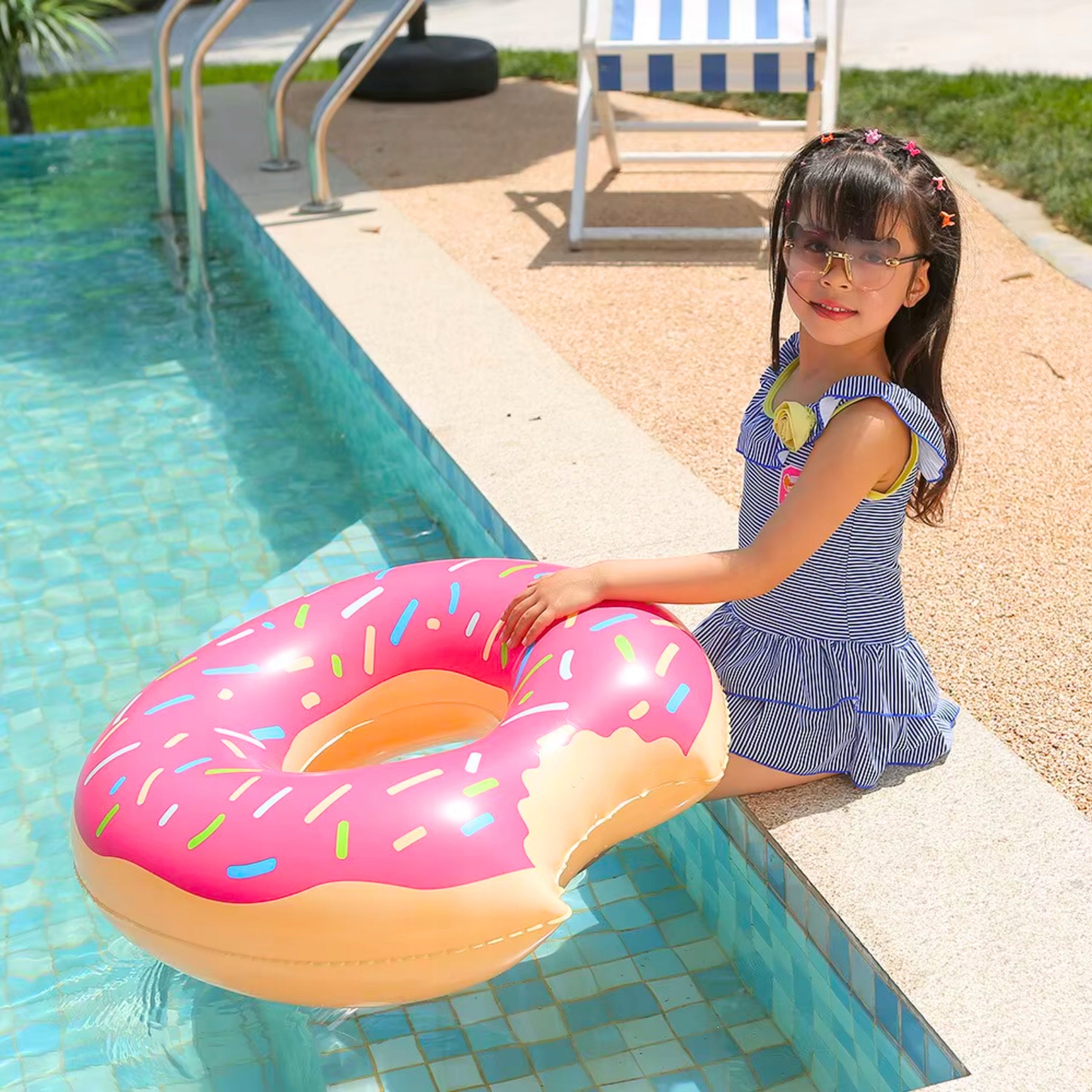 Children's Inflatable Swimming Wheel Donut Large XL Pool Beach Holiday Packaging status original