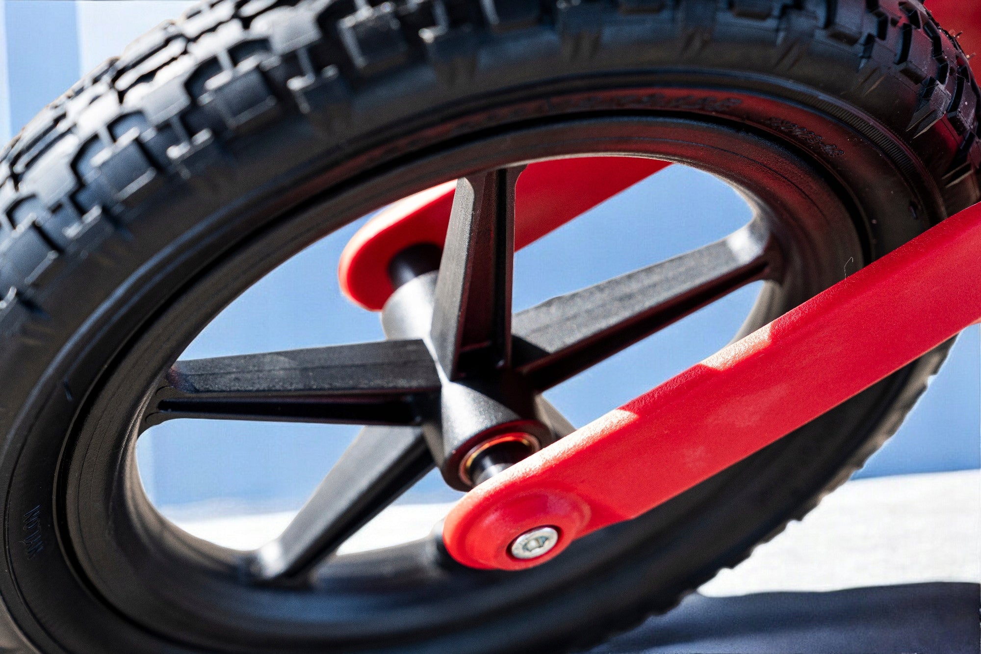 Children's balance bike BOOM light red Wheel size in inches 12"