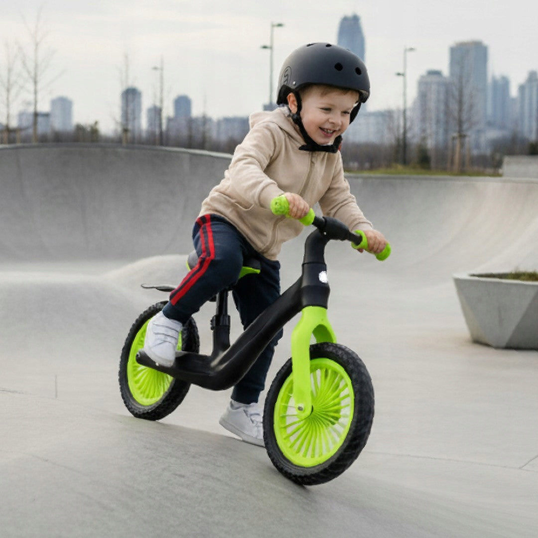 Children's balance bike light 2,5kg Bike SPORT nylon Mudguard foam Manufacturer code J02.028.1.4