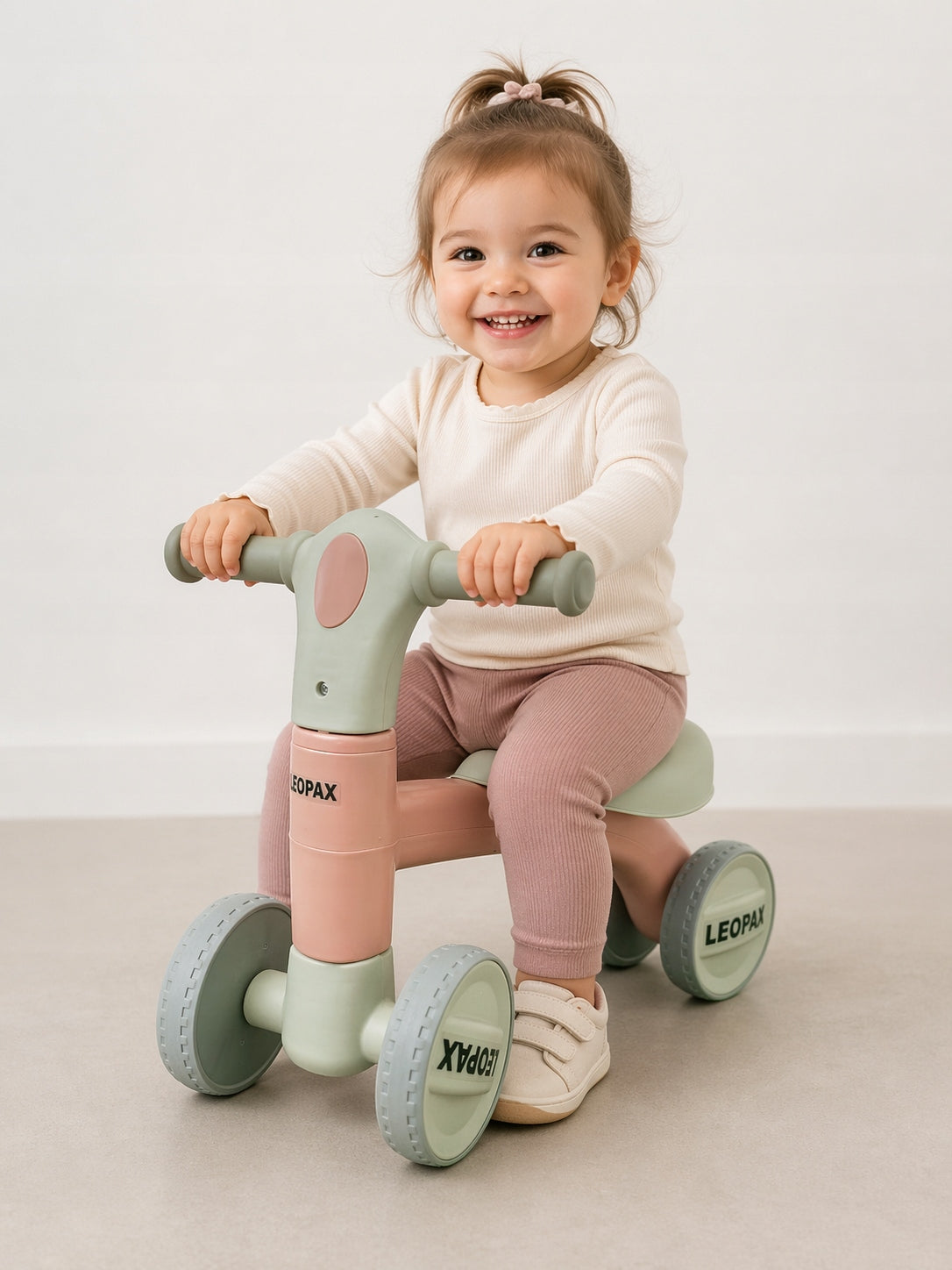 Children's balance bike tricycle light LEOPAX 12m+ LED LIGHTS Product weight with unit packaging 1.2 kg