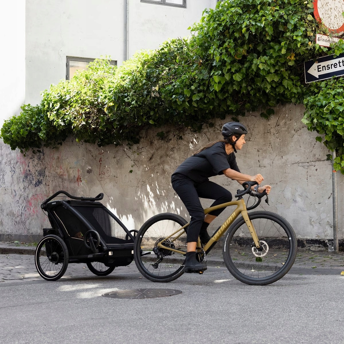 Children's bicycle trailer Thule Chariot Sport 2 double Black 10201031 Model Chariot Sport 2 Midnight Black