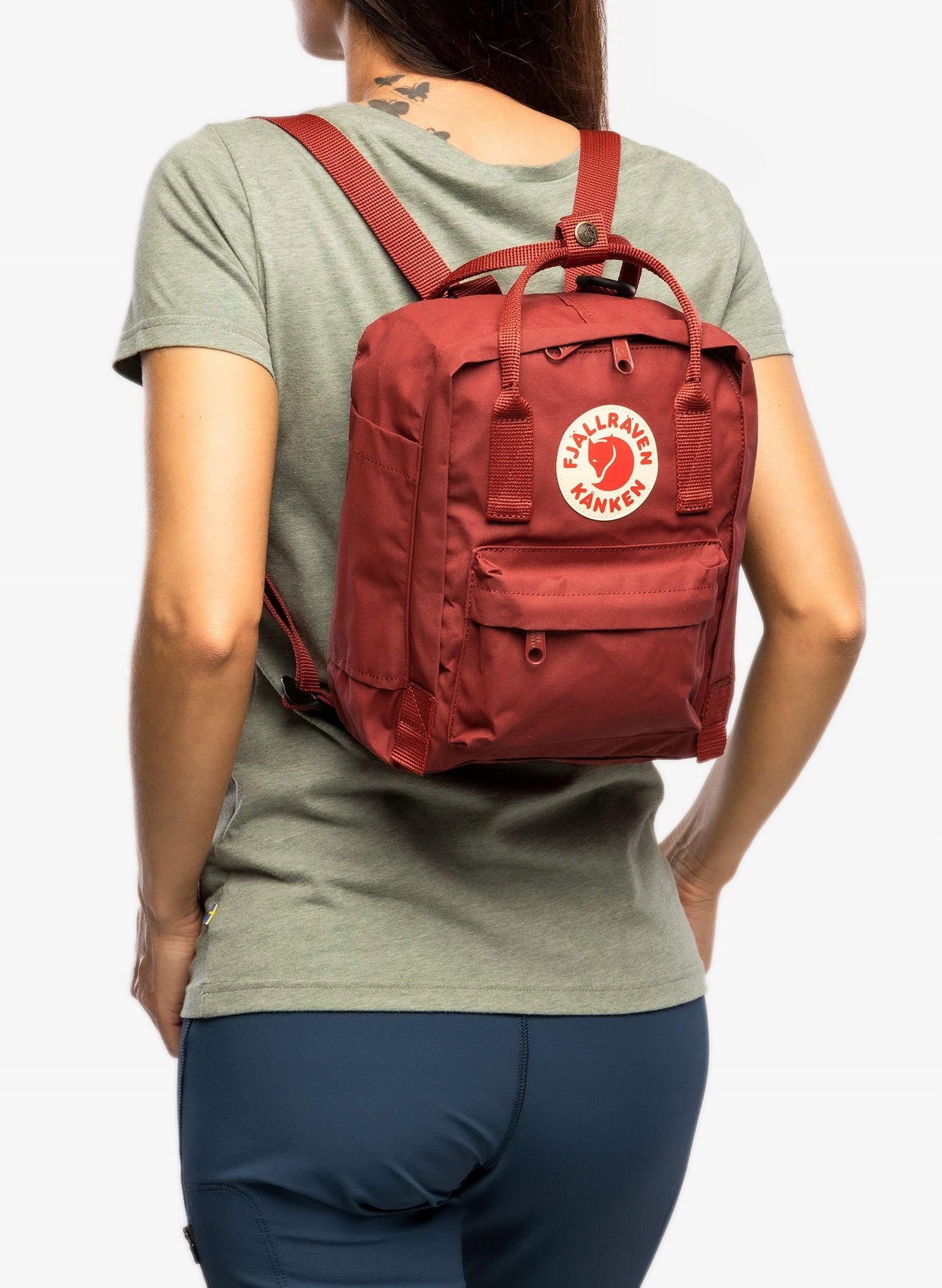 City backpack Fjallraven Kanken Mini - ox red Additional features zipper with pockets