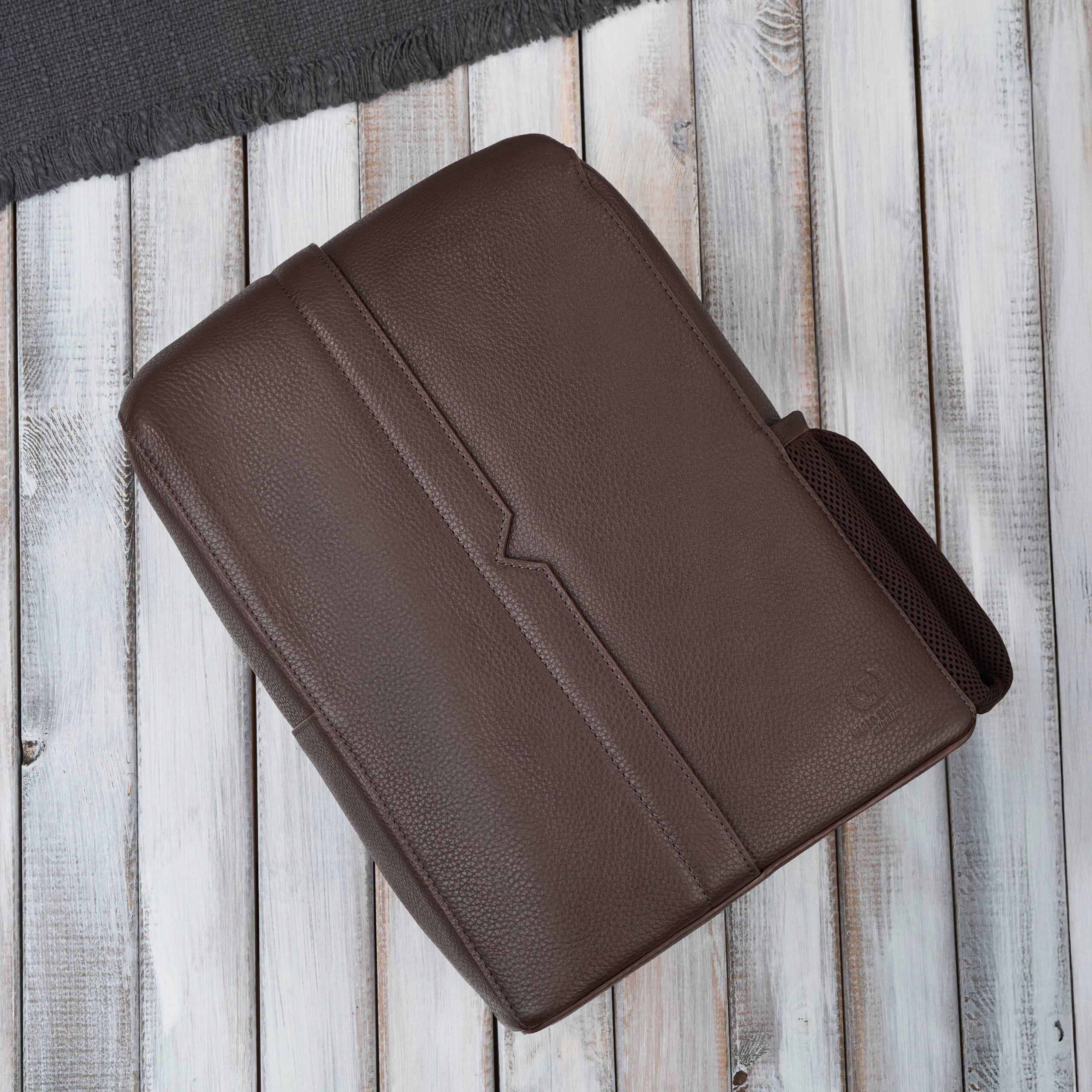 City leather backpack for work premium compact brown Paolo Peruzzi Brand Paolo Peruzzi