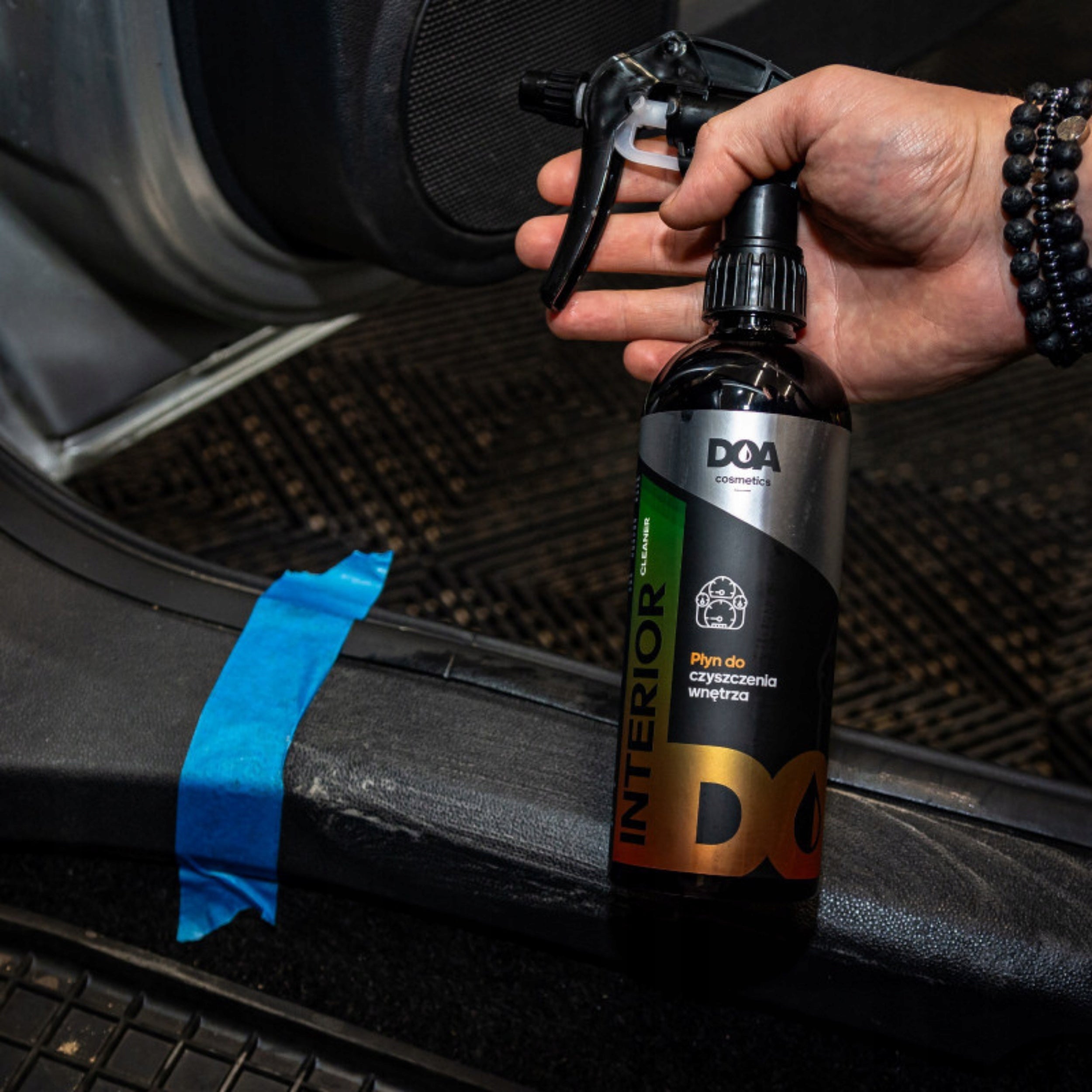 Cleaning Plastics DOA Interior Cleaner 0,5L Car Interior Liquid Cockpit Manufacturer DOA