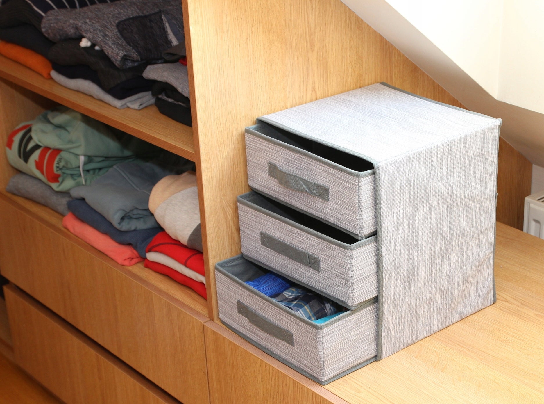 Closet organizer with 3 drawers - for underwear, clothes, accessories Number of pieces 1 pcs