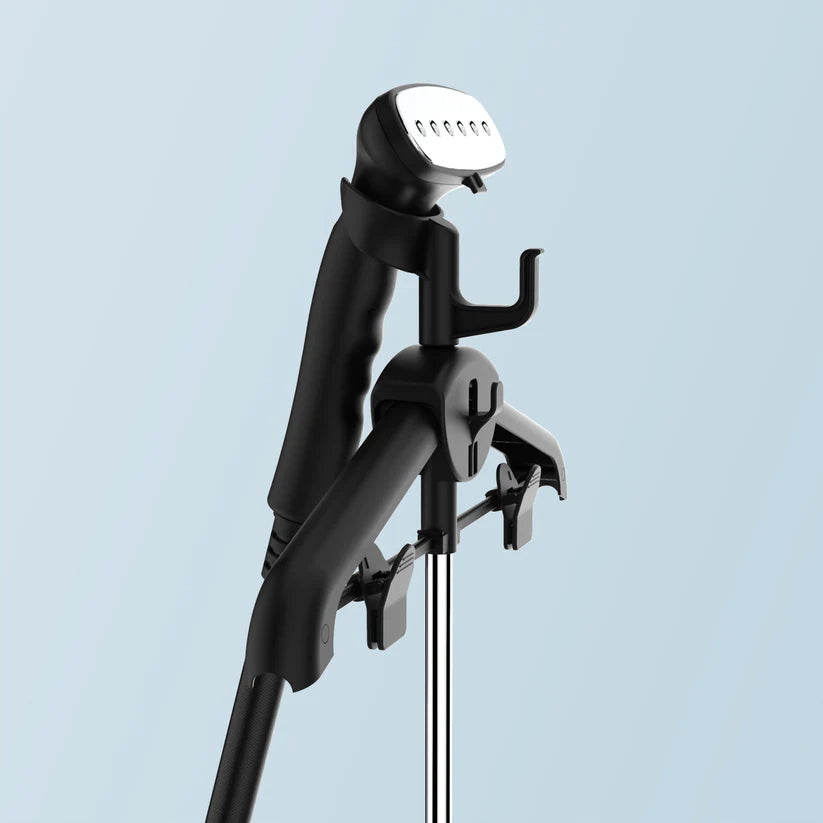 Clothes steamer SteamOne Sonia EUSO1T 2100W 50g/min Black Dominant color black