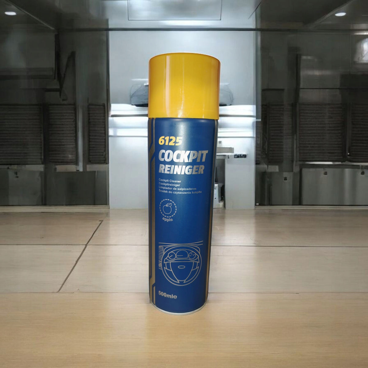 Cockpit cleaner MANNOL Apple 500 ml preparation for plastics Manufacturer's catalog number 6125