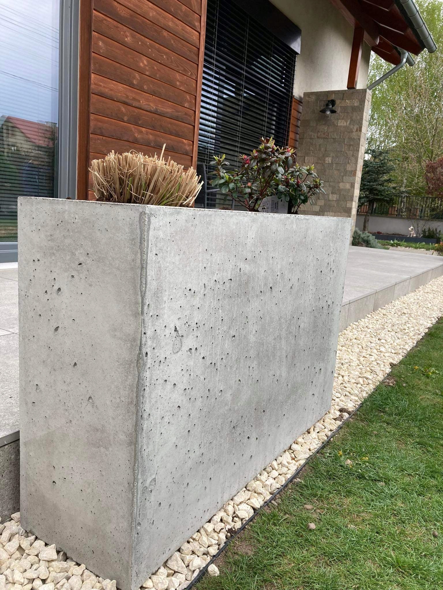 Concrete planter architectural concrete 100x30x65 graphite Material concrete