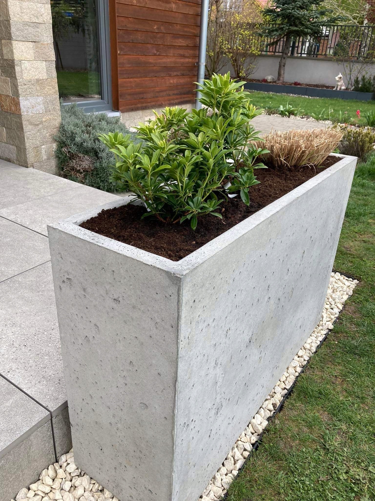 Concrete planter architectural concrete 100x30x65 graphite Product height 65 cm