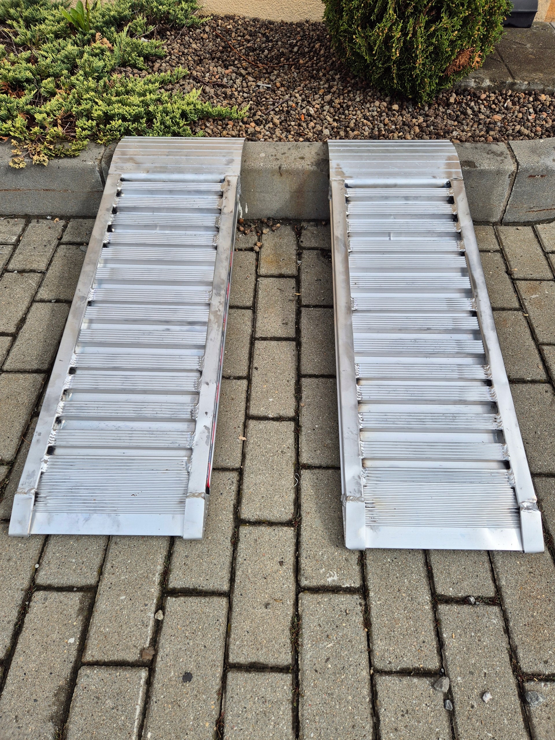 Container aluminum raids, for high curbs 1m to 2850kg