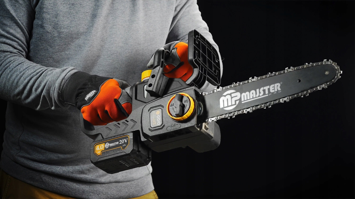 Cordless Chainsaw Electric 30CM 2x4Ah MP0010 + OIL Manufacturer code MP-0010