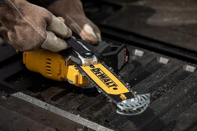 Cordless chainsaw 20 cm 18V DeWalt DCMPS520N-XJ body Oil tank 55 ml