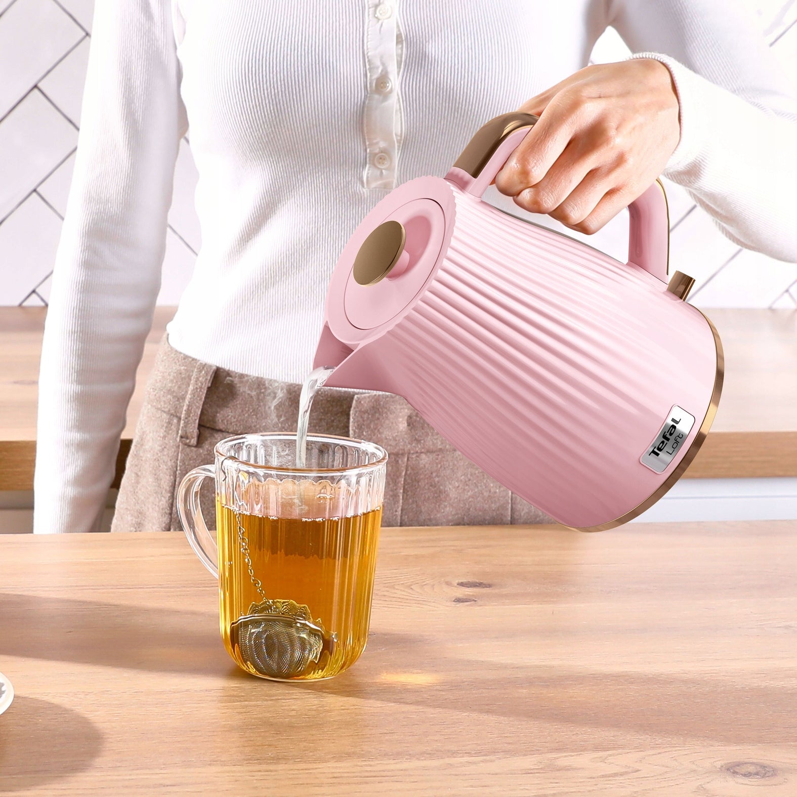 Cordless electric kettle TEFAL Loft KO2517 2400 W pink Model KO2517E0