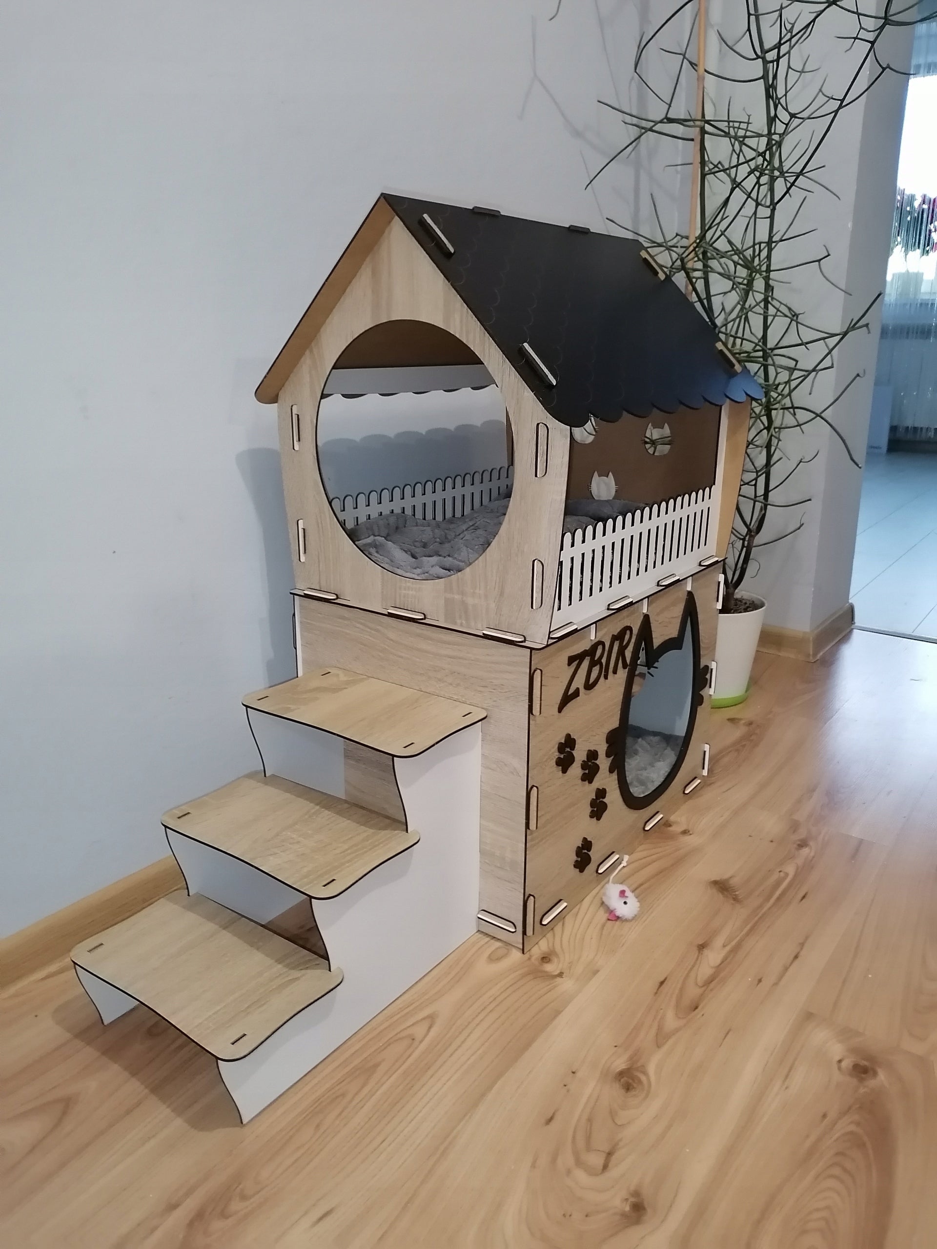Cottage booth cat bed cat name