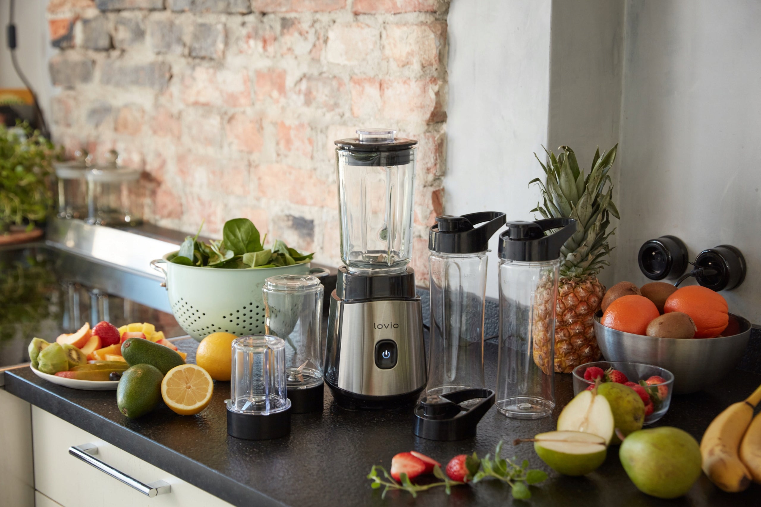 Cup blender LOVIO HOME LVJBL001 + 3 bottles included Product weight with unit packaging 3.12 kg