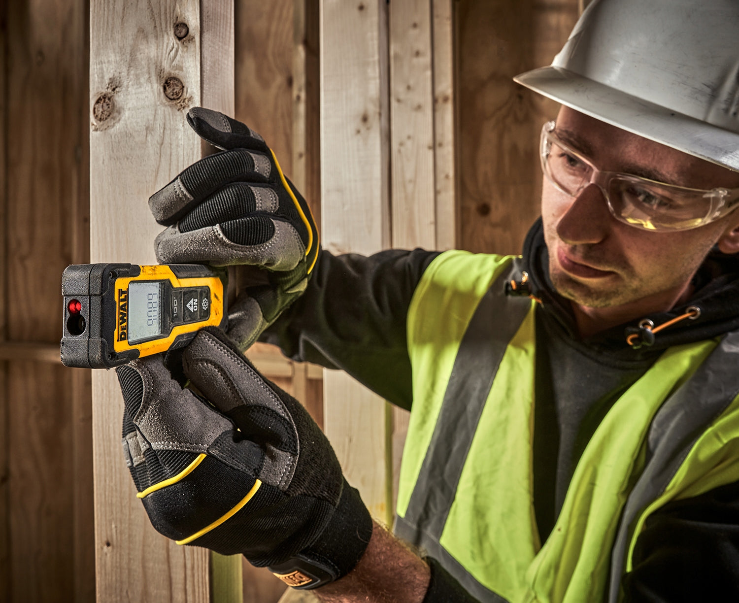 DEWALT DWHT77100-XJ Laser Rangefinder 30m Laser class class 2