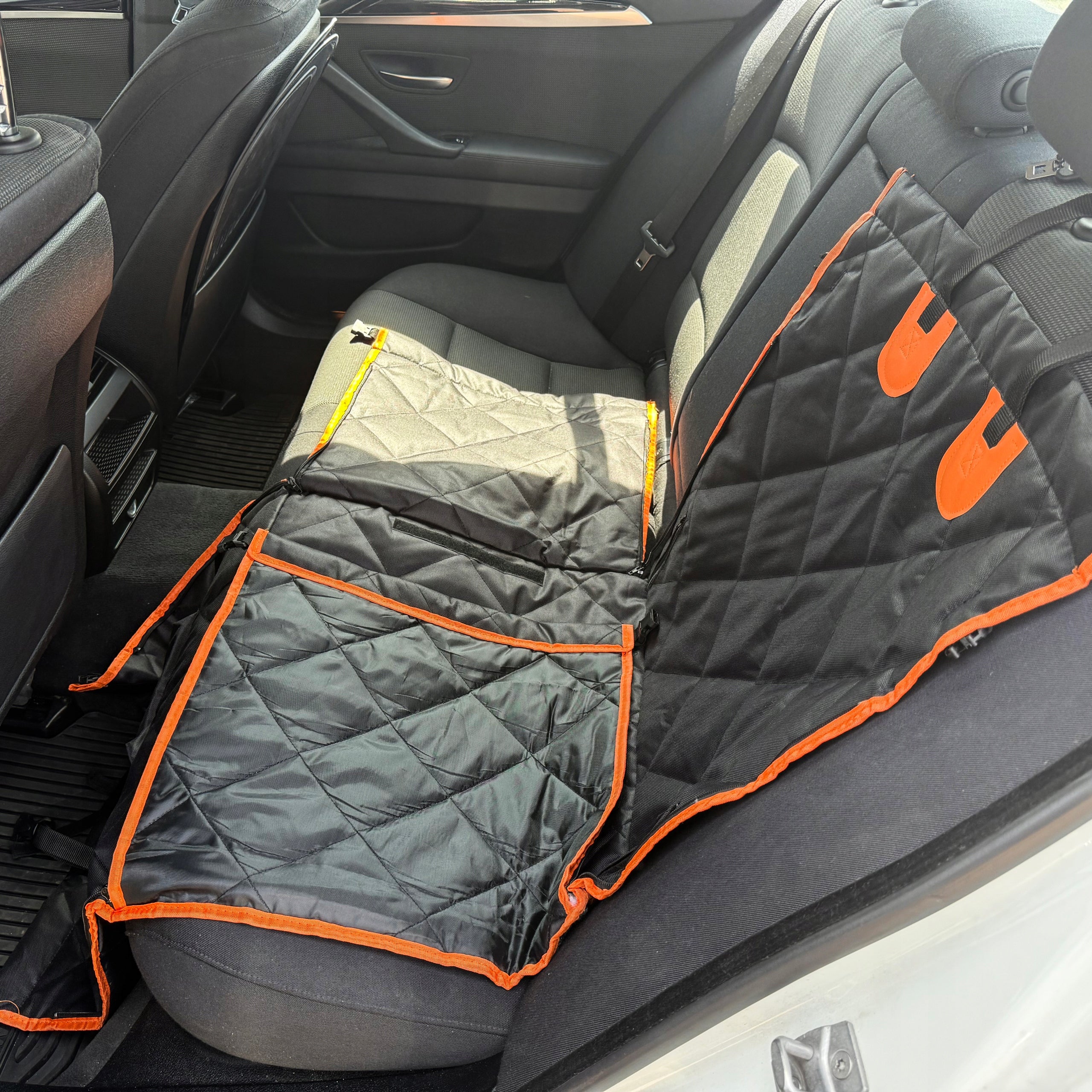 DOG CAR SEAT LARGE CAT DOG TRANSPORTER FOR CAR MAT XL Product height 52 cm