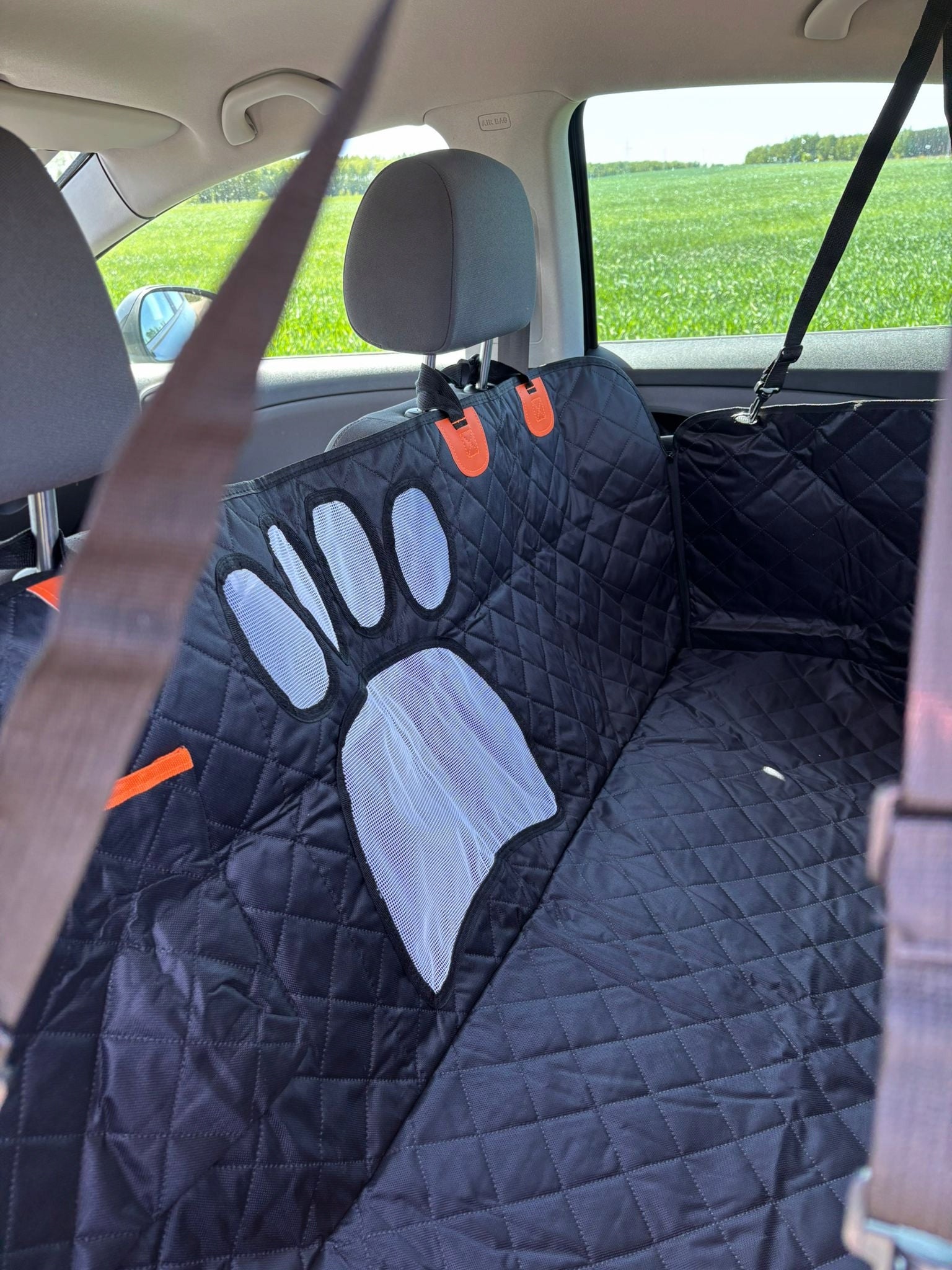 DOG MAT FOR CAR UNIVERSAL REINFORCED CHAIR TRUNK COUCH Trade name MATA SAMOCHODOWA dla psa POKROWIEC 137x147