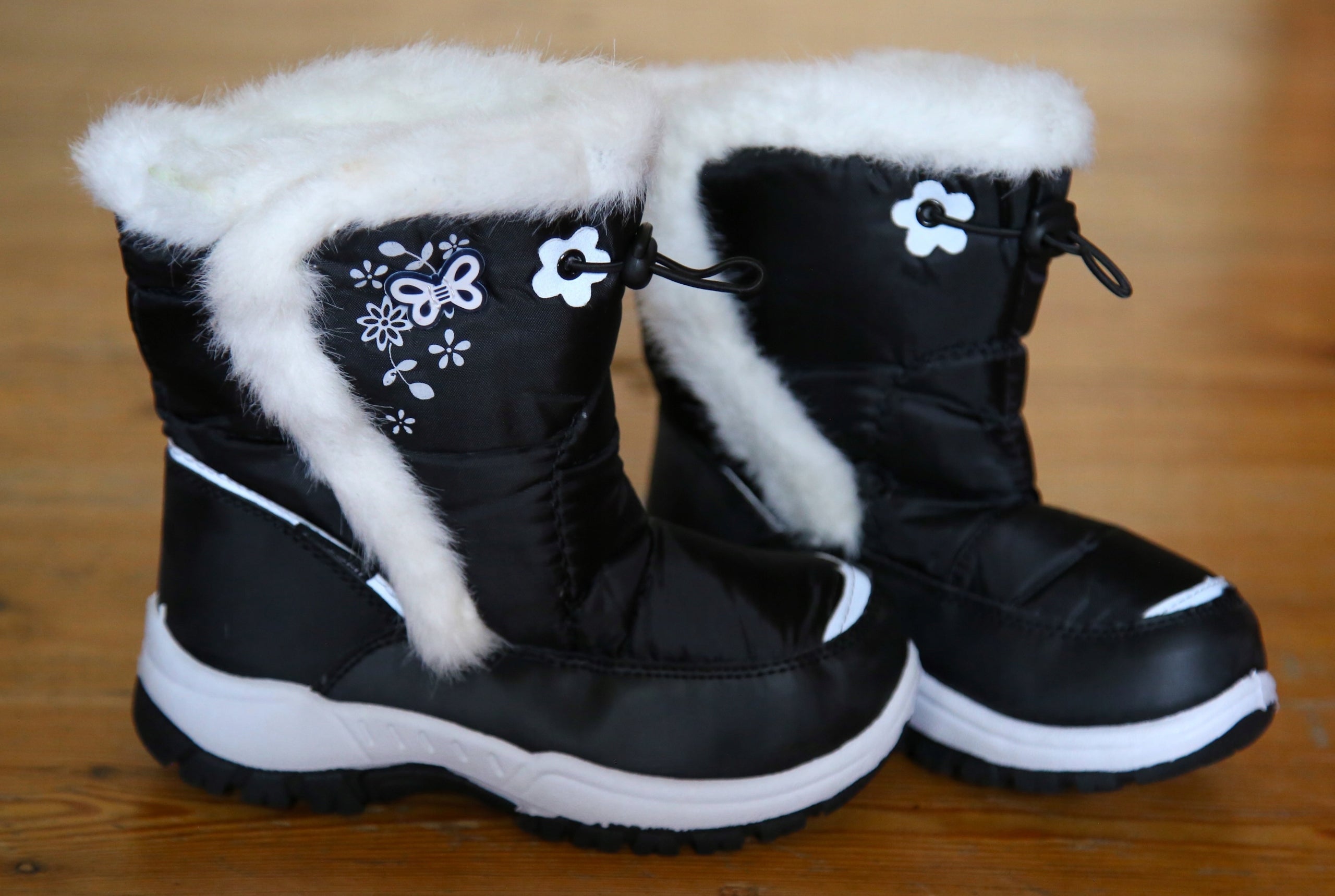 Mkoomi Schneestiefel für Kinder mit Klettverschluss, schwarz