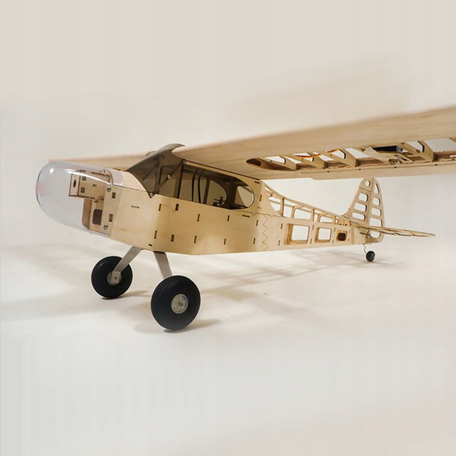 Dance wings hobby s0801 Balsa Wood RC airplane 1,2M Piper Cub J-3 Minimum kid's age 18