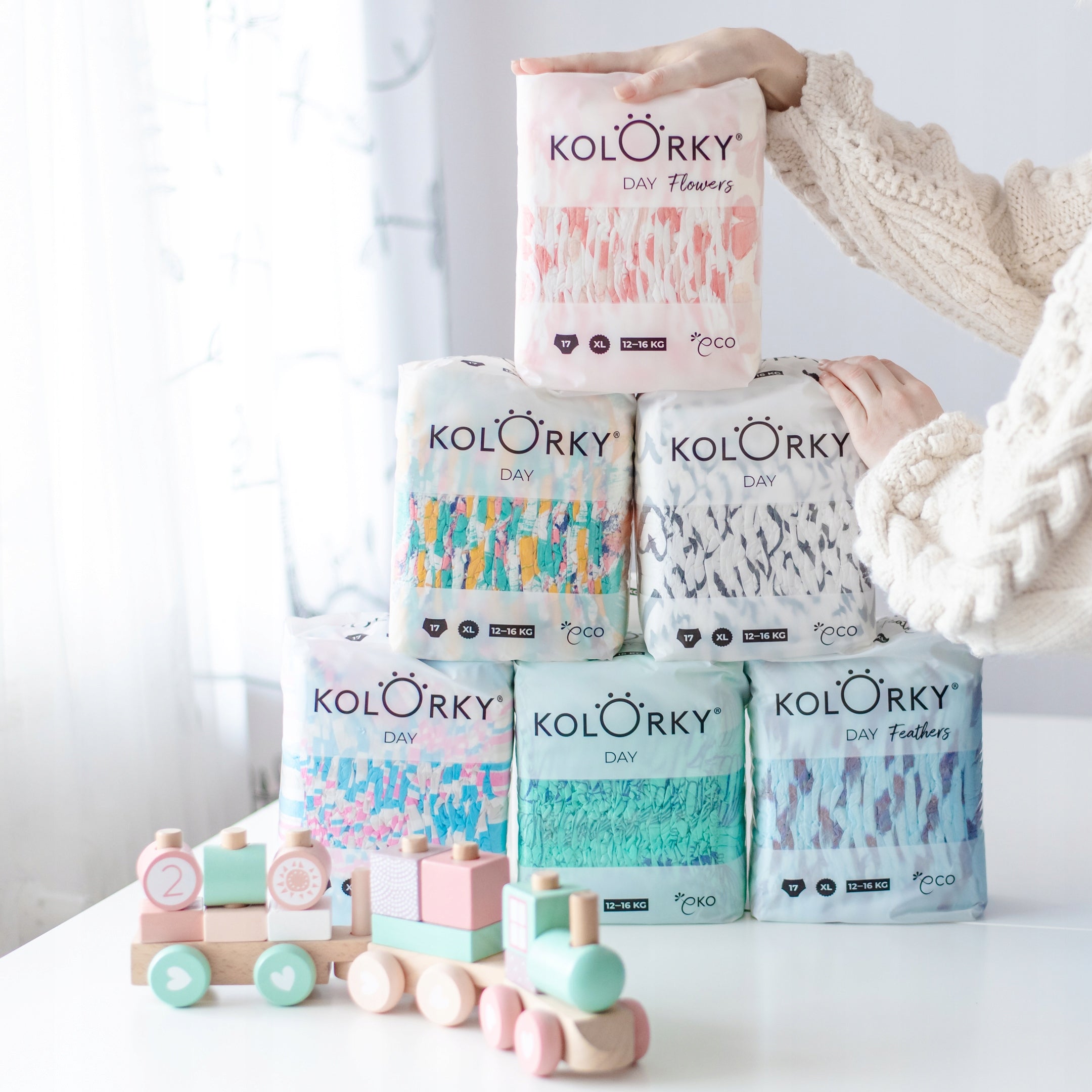 Diapers KOLORKY Size 4 17 pcs. Brand Kolorky