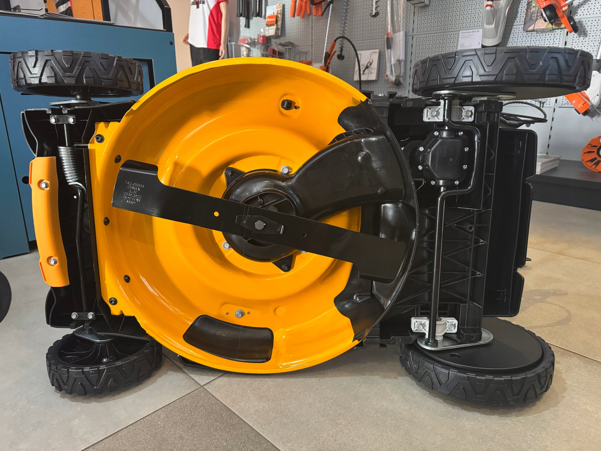 Diesel mower with MTD drive Cub Cadet LM3 53cm ELECTRIC START Brand Cub Cadet