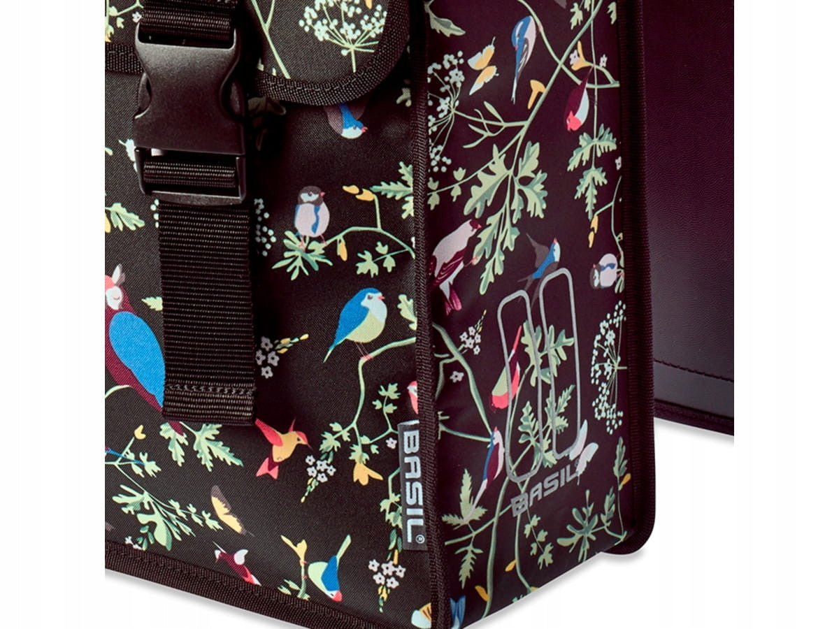 Double pouch Basil Wanderlust black 35L Color multicolor