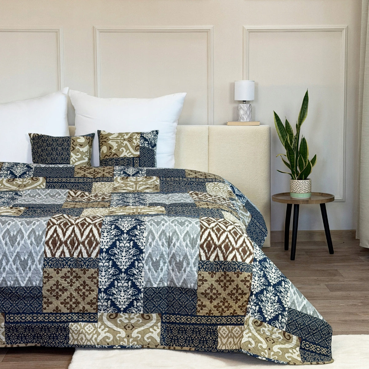 Double-sided bedspread Tavira Patchwork Blue180x220 cm + pillowcases Packaging status original