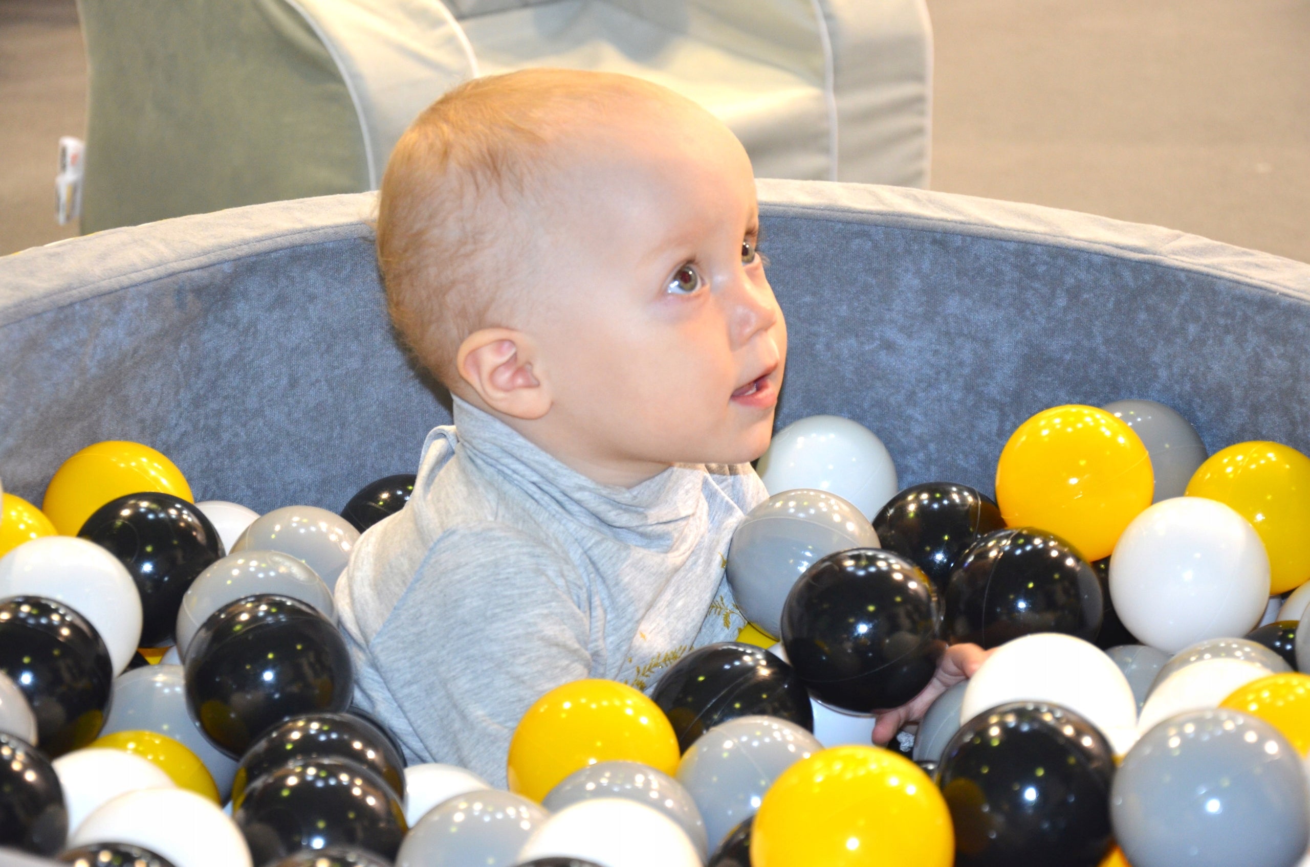 Dry Pool with Balls 90x40 400 BPA Free Balls - Pool with Balls WELOX Brand Welox