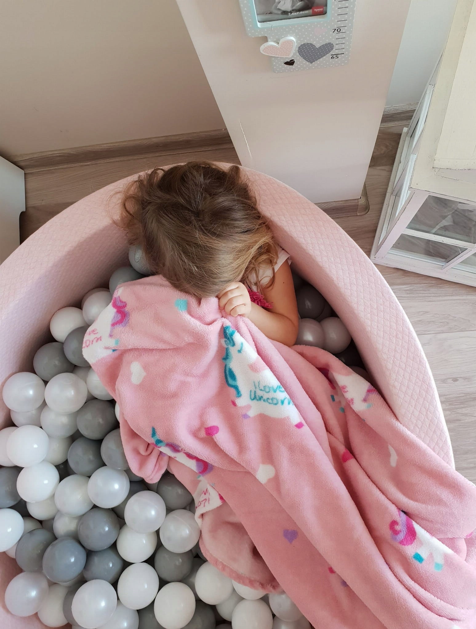 Dry pool with balls 30x90 PIK roses + 200pcs - ANY MIX Character/Title none
