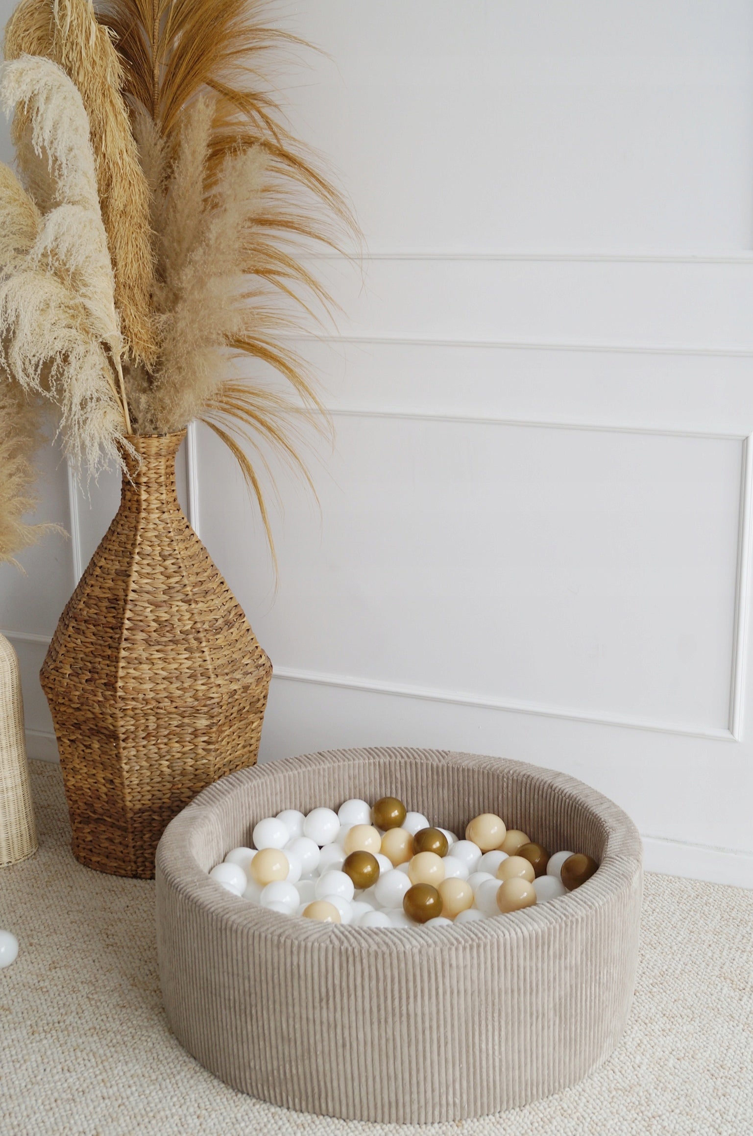 Dry pool with balls 40x90 Corduroy beige + 200 balls- ANY MIX Product width 90 cm