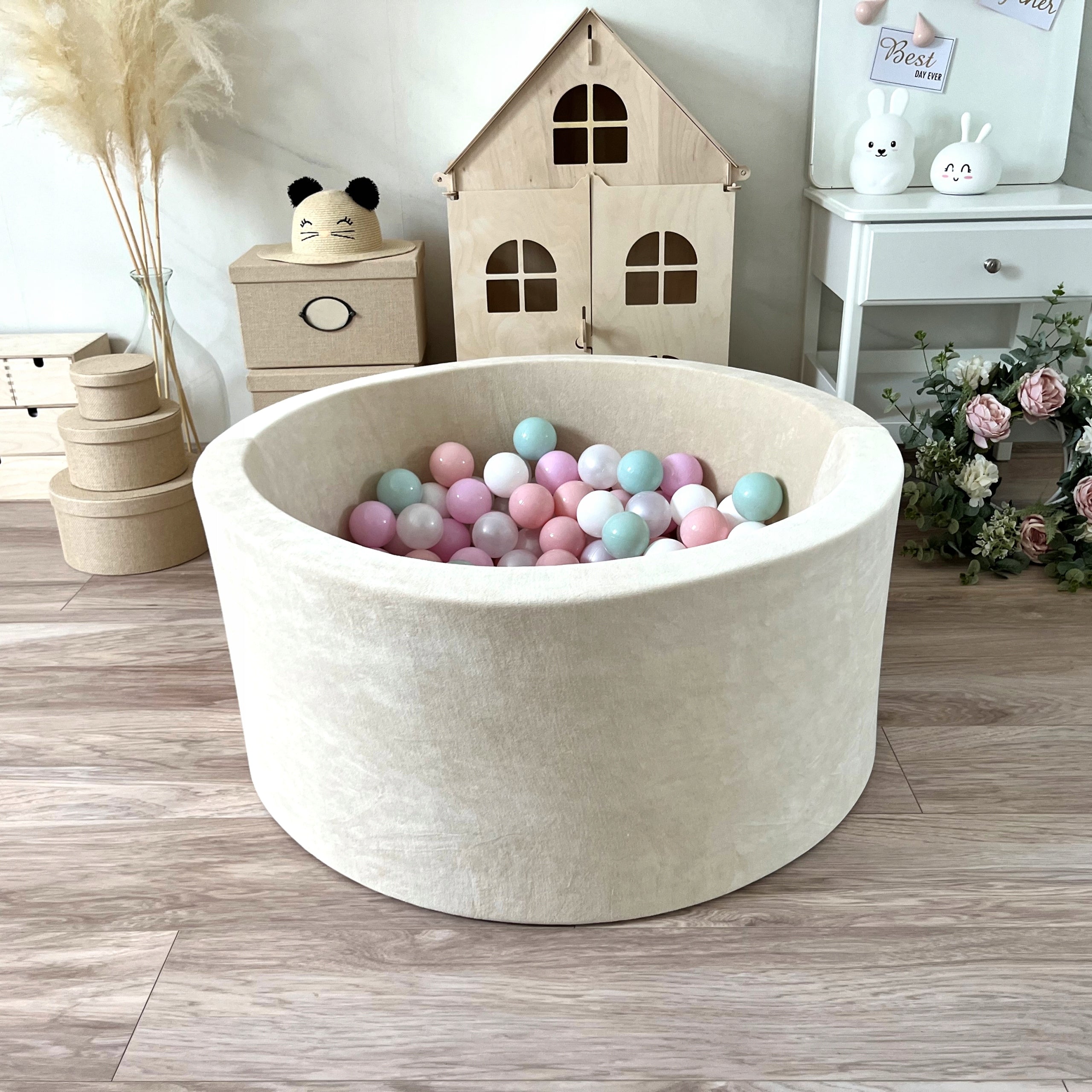 Dry pool with balls 40x90 Velvet Cream 200 balls - READY MIX EAN (GTIN) 5906506990515