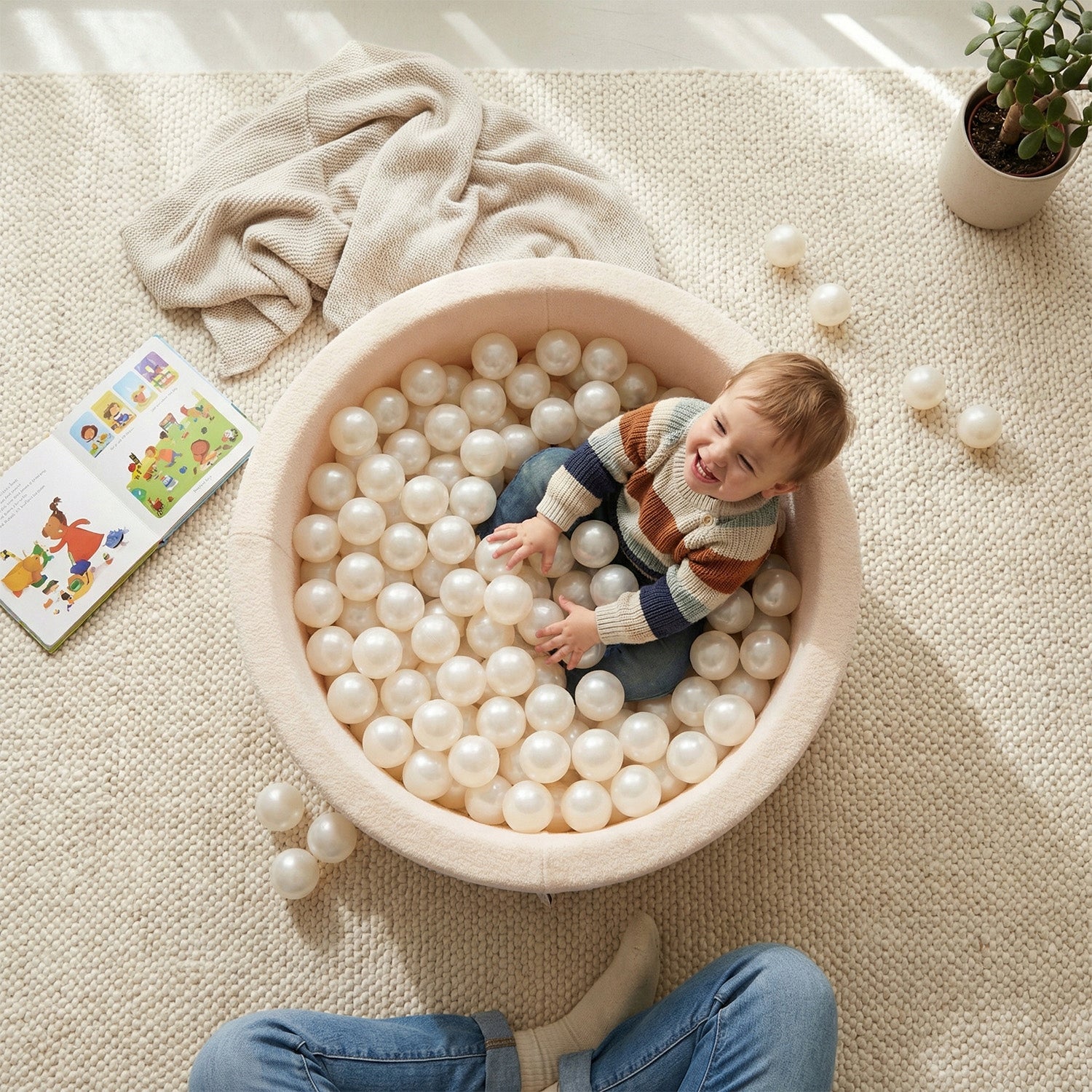 Dry pool with balls TEDDY boucle 200 balls FOR KIDS cream Minimum kid's age 1