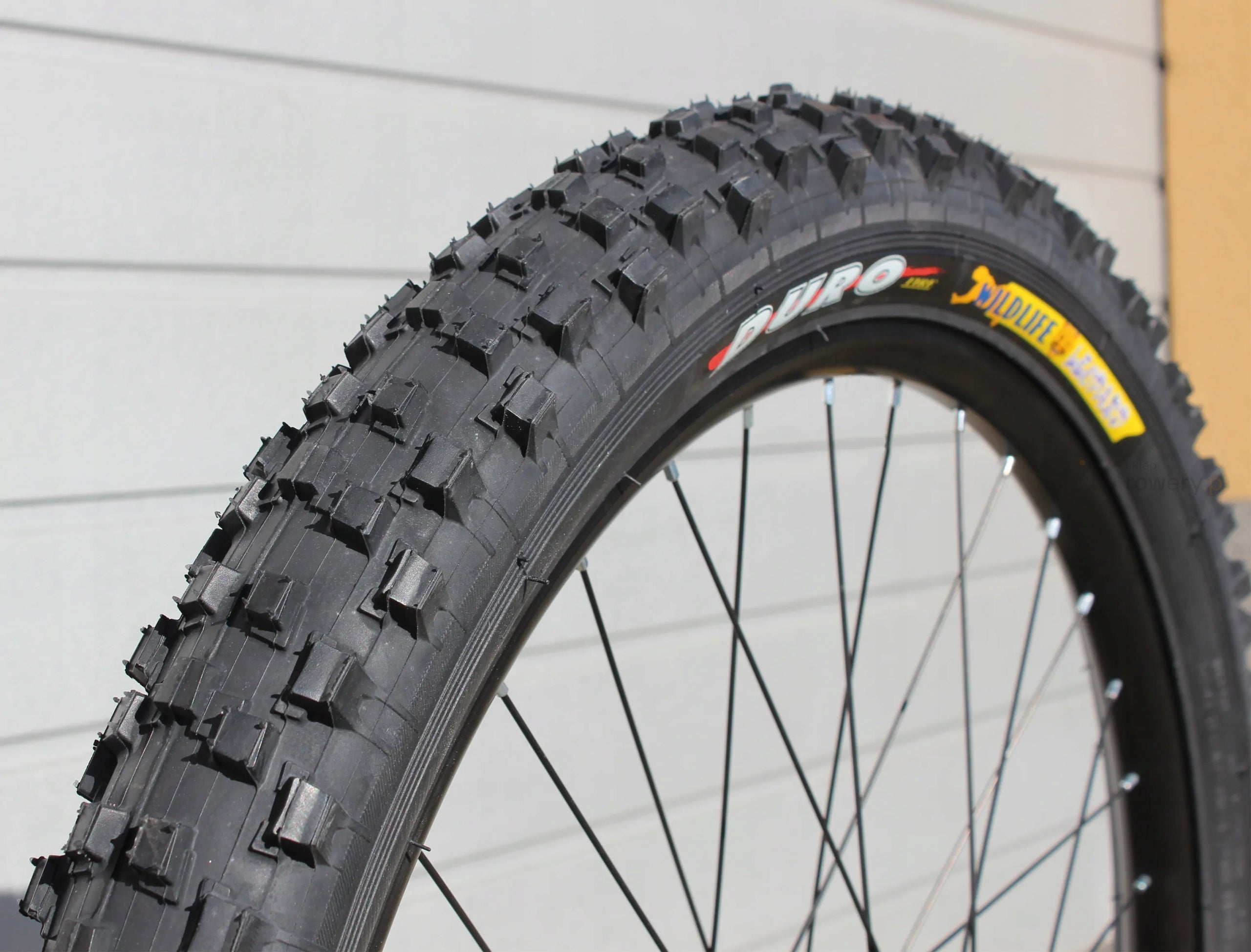 Duro Razorback MTB DH E-bike tire 24" x 2.60 EAN (GTIN) 4713224184895