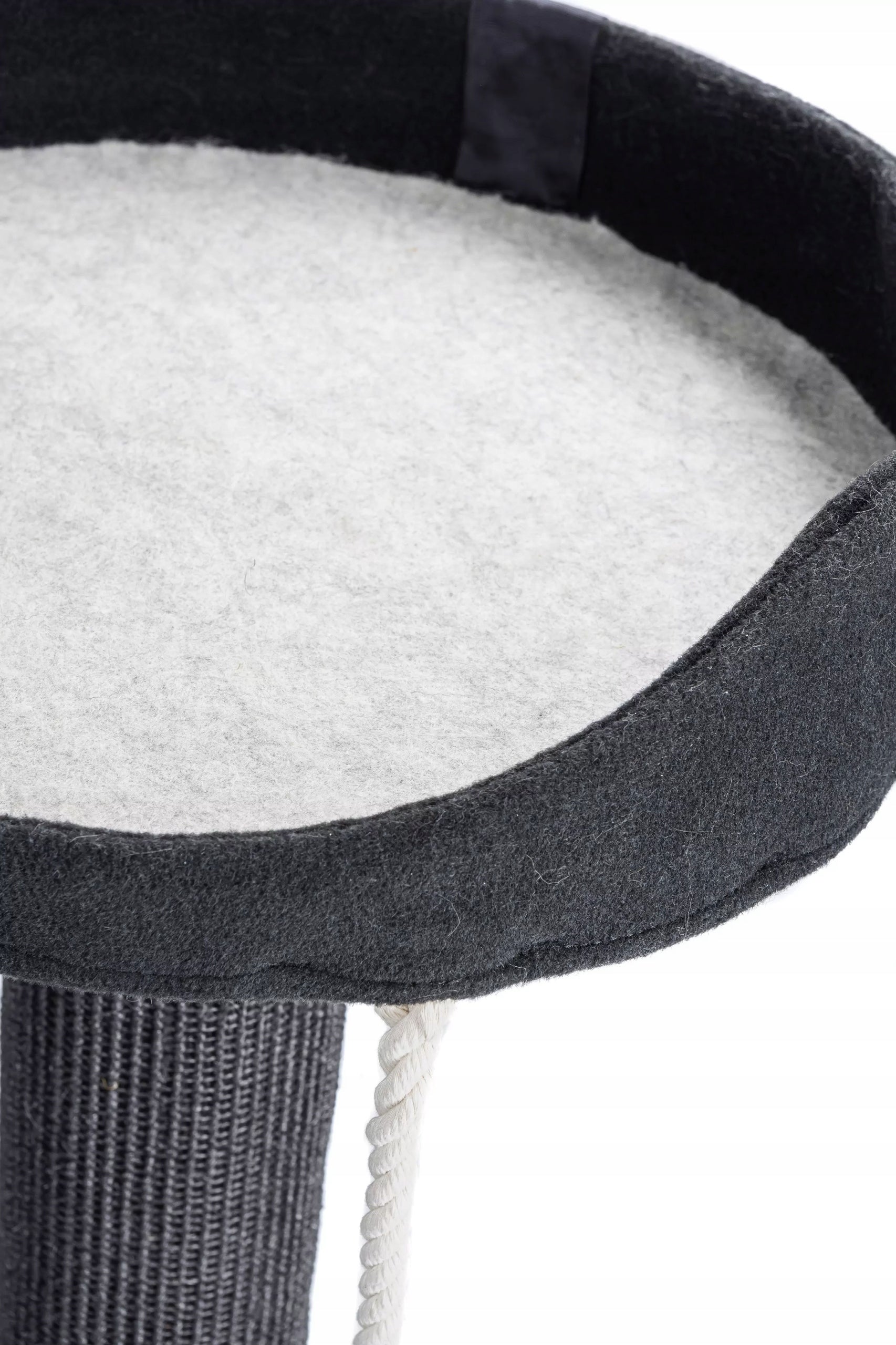 ECOMFY TOWER SCRATCHING POST 120CM GREY Manufacturer code 0009000