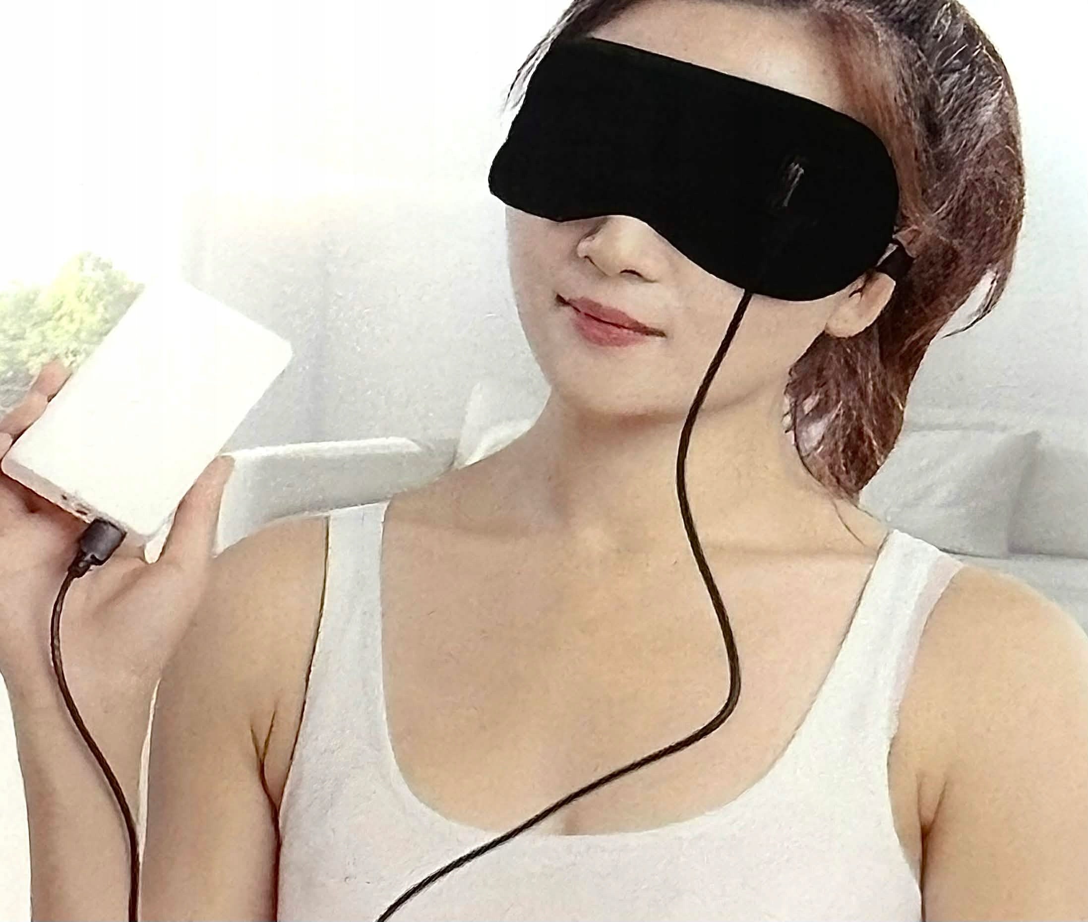 ELECTRIC EYE MASK WITH USB HEATING Product weight with unit packaging 0.096 kg