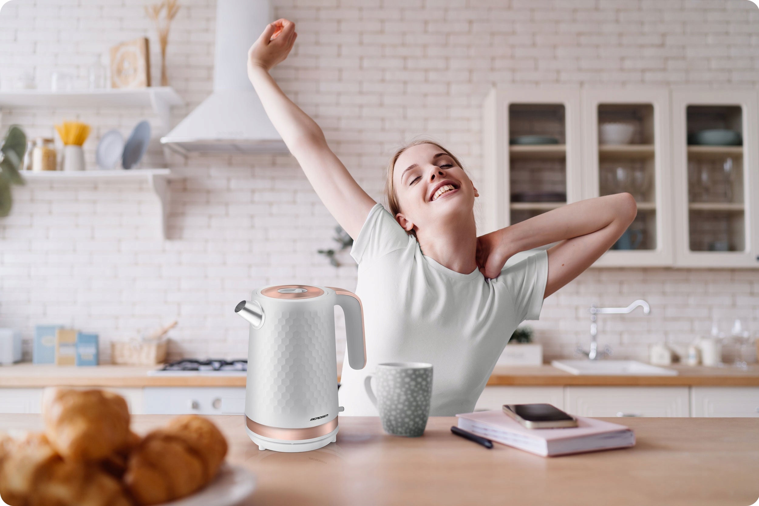 ELECTRIC KETTLE WIRELESS FASHIONABLE 1,7L BERDSEN Brand Berdsen