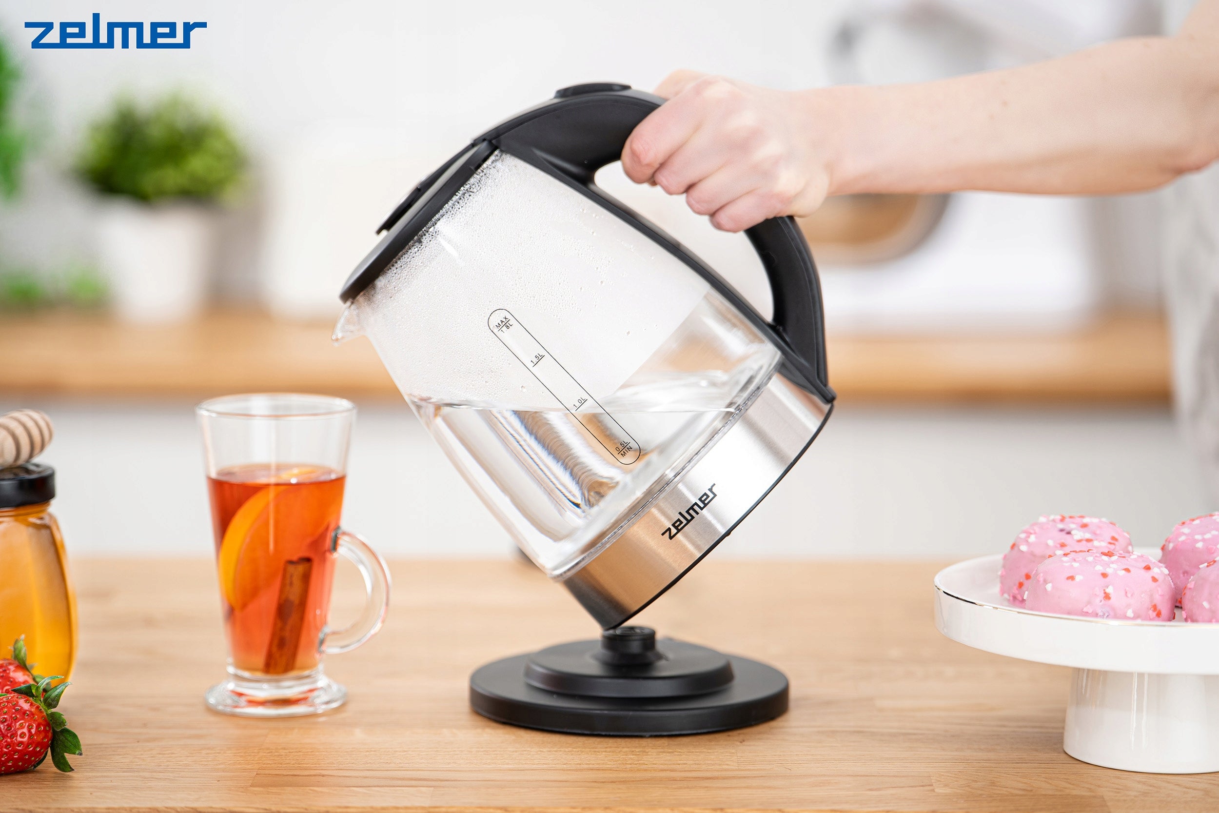 ELECTRIC KETTLE ZELMER GLASS STAINLESS STEEL BACKLIGHT LED 1,8L Manufacturer code ZCK8012
