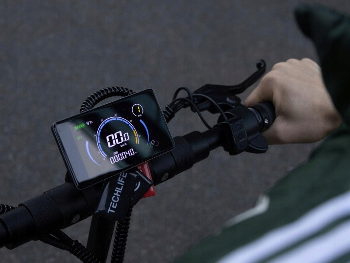 ELECTRIC SCOOTER TECHLIFE Q3 RS V2 + REMOTE CONTROL FOR VMAX | 70KM RANGE Weight 23.9 kg