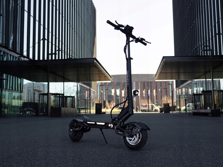 ELECTRIC SCOOTER TECHLIFE Q3 V2 2026 1365W 16,5AH +PILOT TO VMAX Brand Techlife