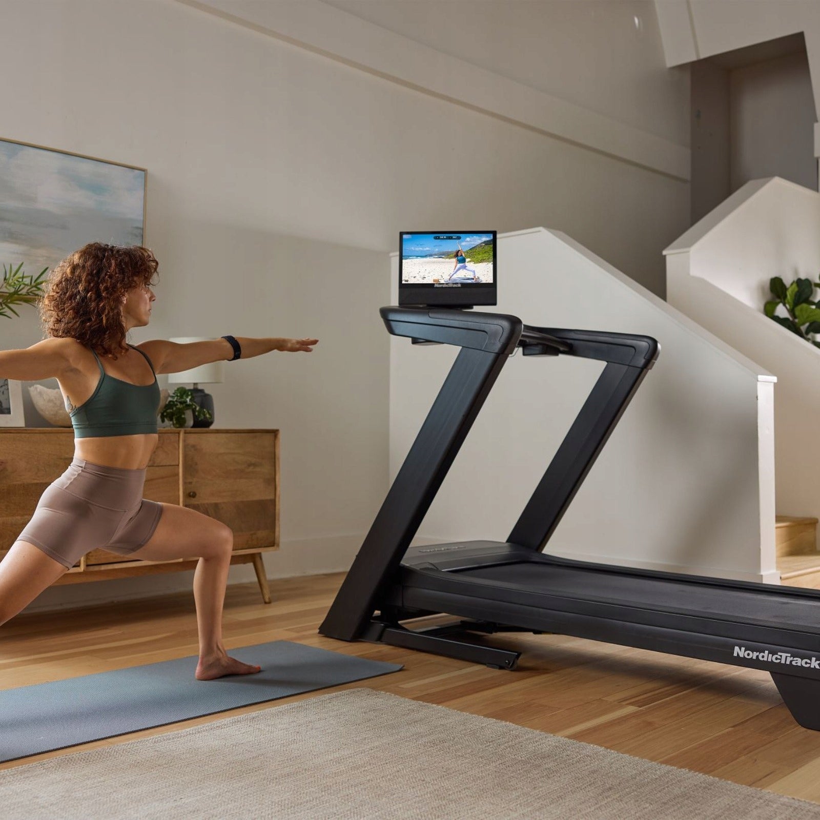 ELECTRIC TREADMILL COMMERCIAL 1750 NORDICTRACK Measurements training duration distance speed pulse burned calories
