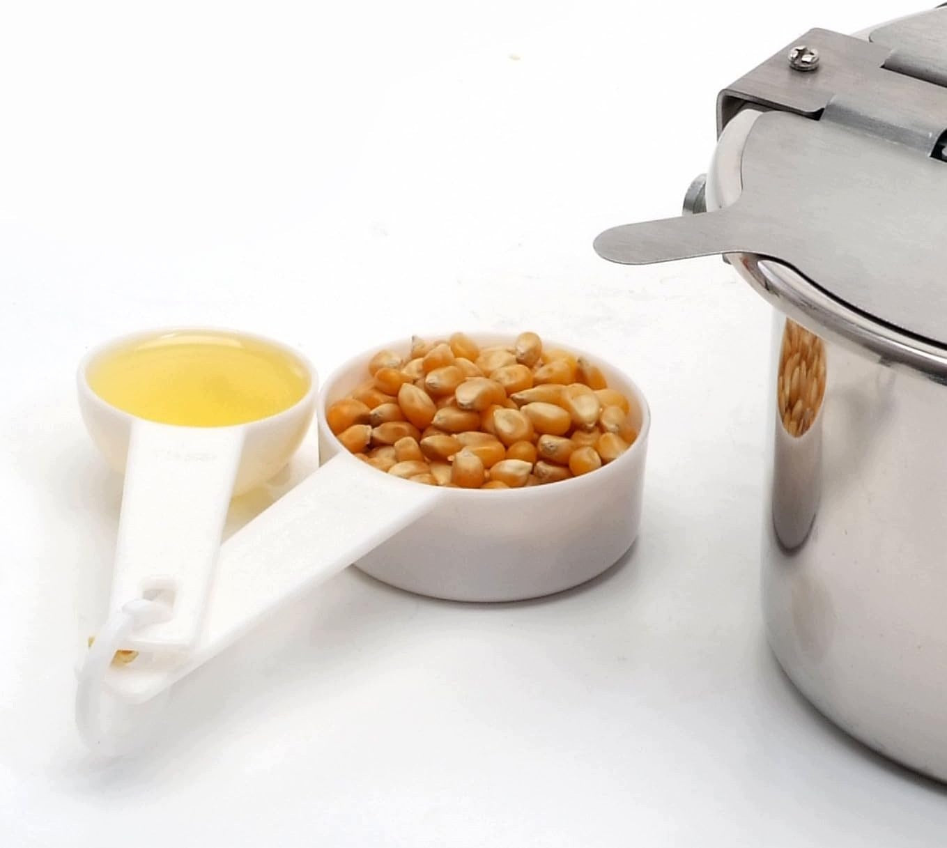ELITE GOURMET POPCORN MACHINE 300W CARNIVAL RETRO STYLE HOT BUTTER Packaging status original
