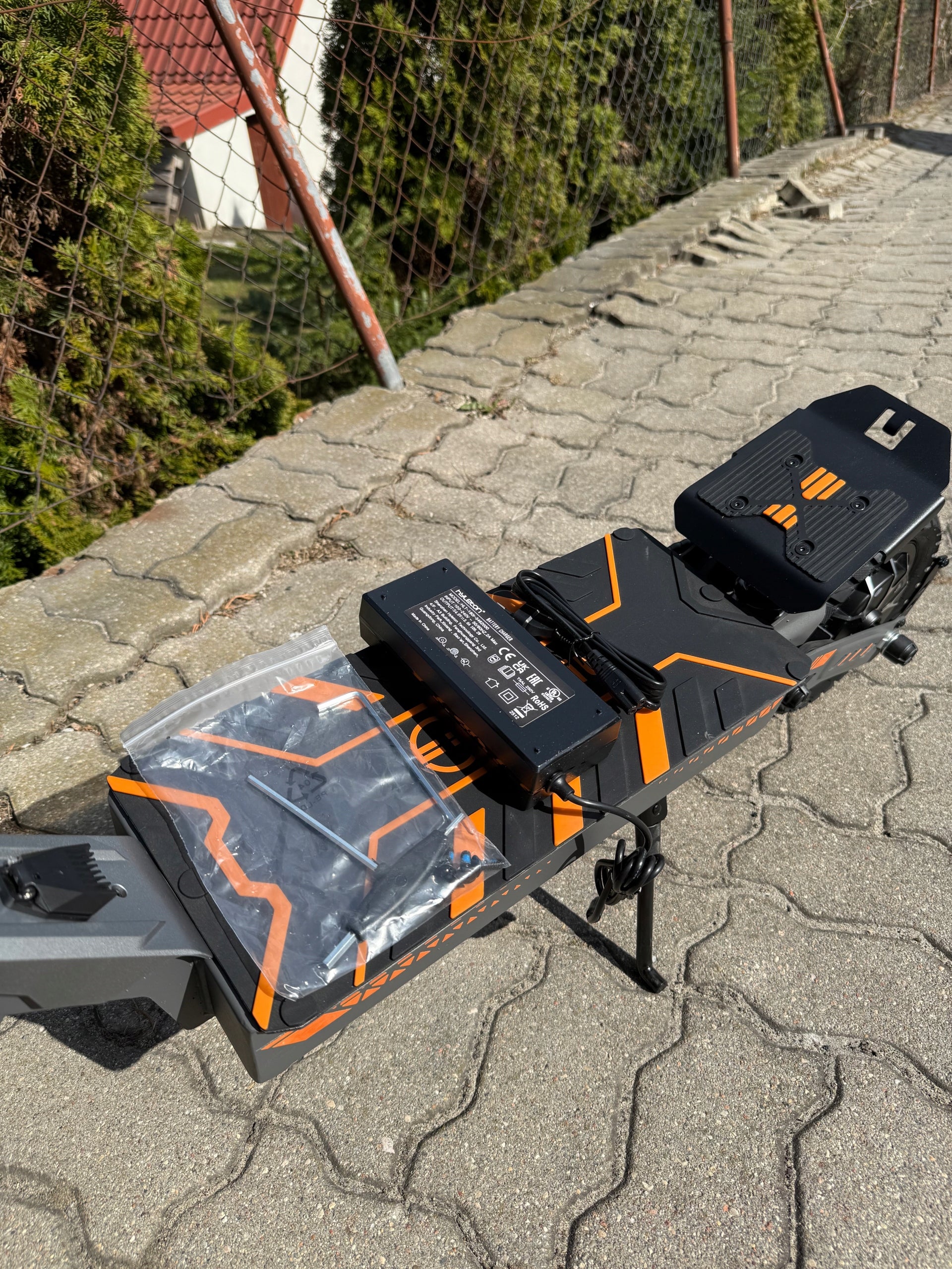 Electric Off-Road Scooter F1 LONG RANGE 60km POWERFUL 800W BATTERY 15Ah Engine power 800 W