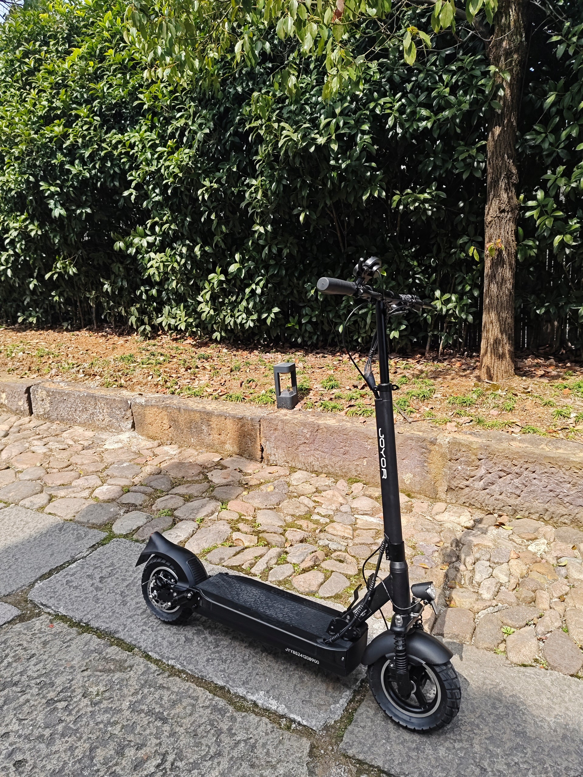 Electric Scooter Joyor Y8-S ABE 500W 48V 26Ah 20km/h 100km Range 10" Tires Engine power 500 W